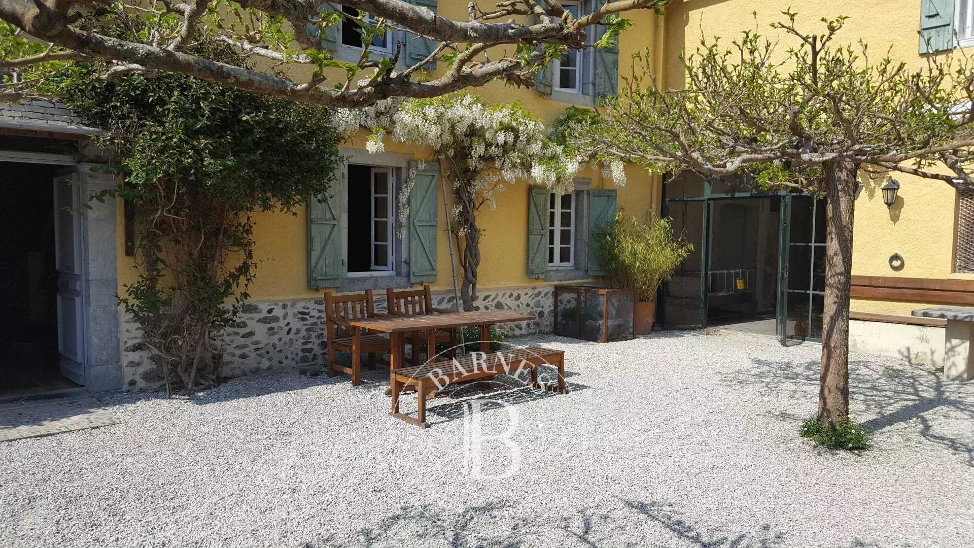 Oloron-Sainte-Marie  - Maison 13 Pièces 8 Chambres