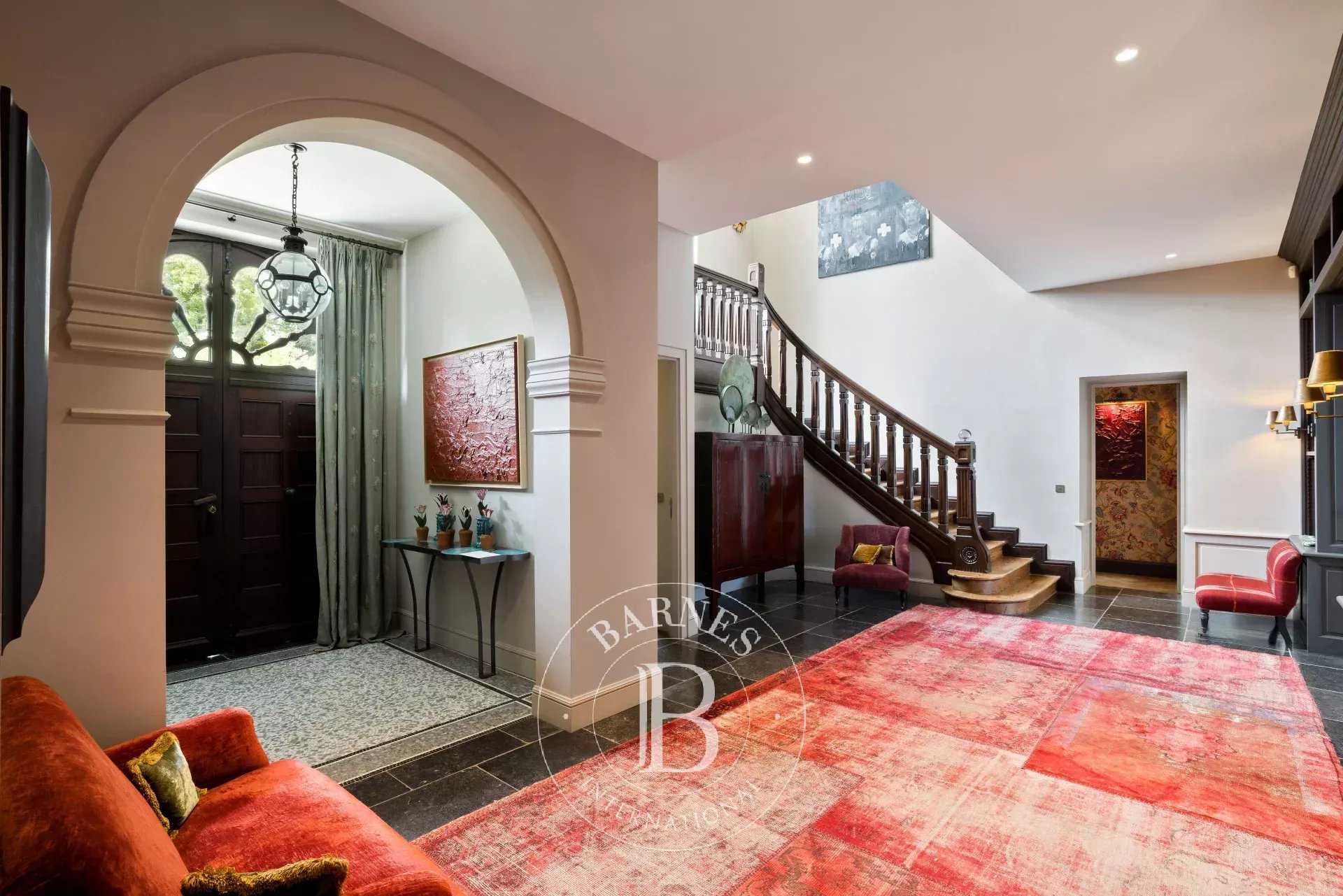 Biarritz  - House 8 Bedrooms