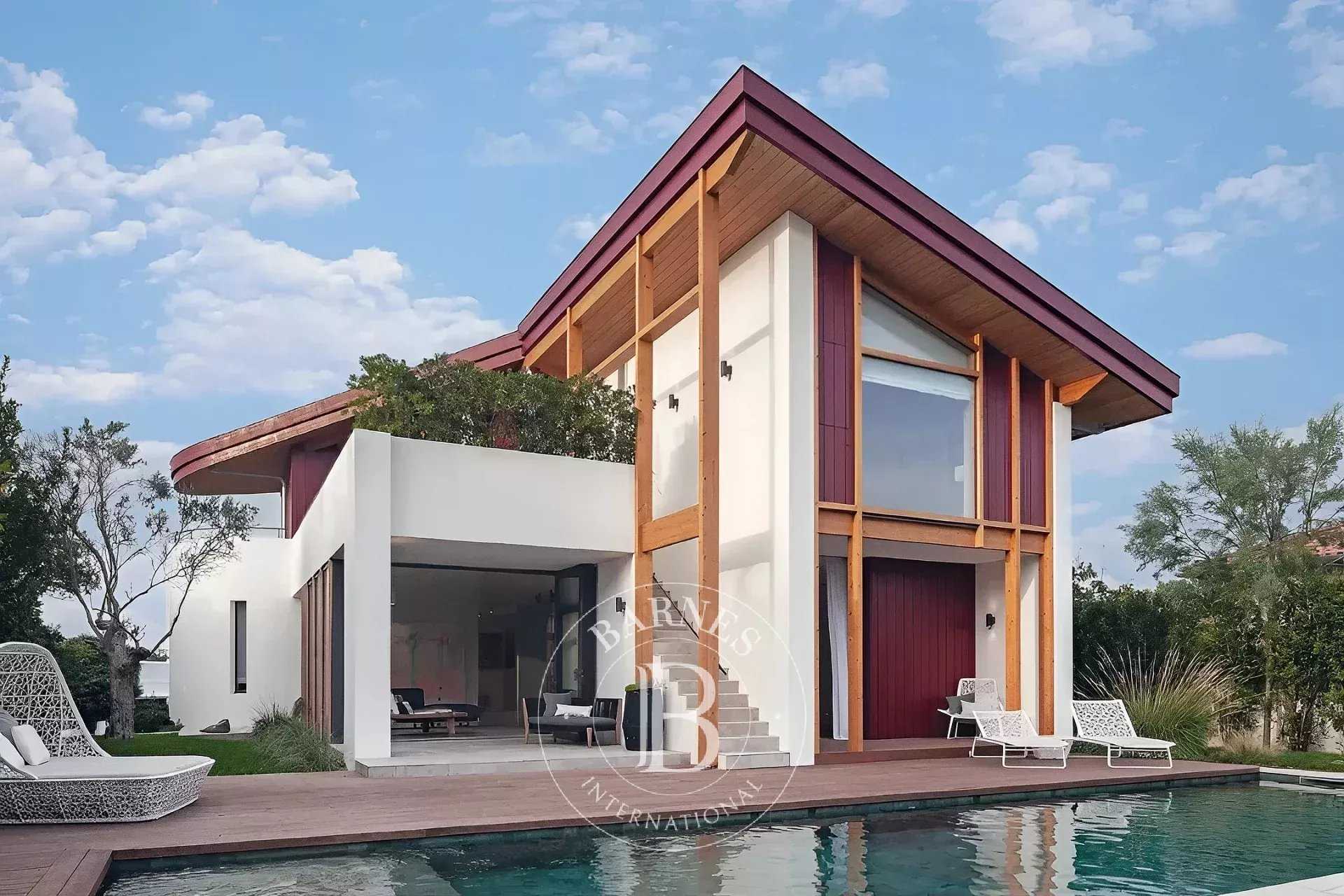 BASQUIAT - ARCHITECT-DESIGNED VILLA WITH SEA VIEWS AND HEATED SWIMMING POOL - BIDART picture 7