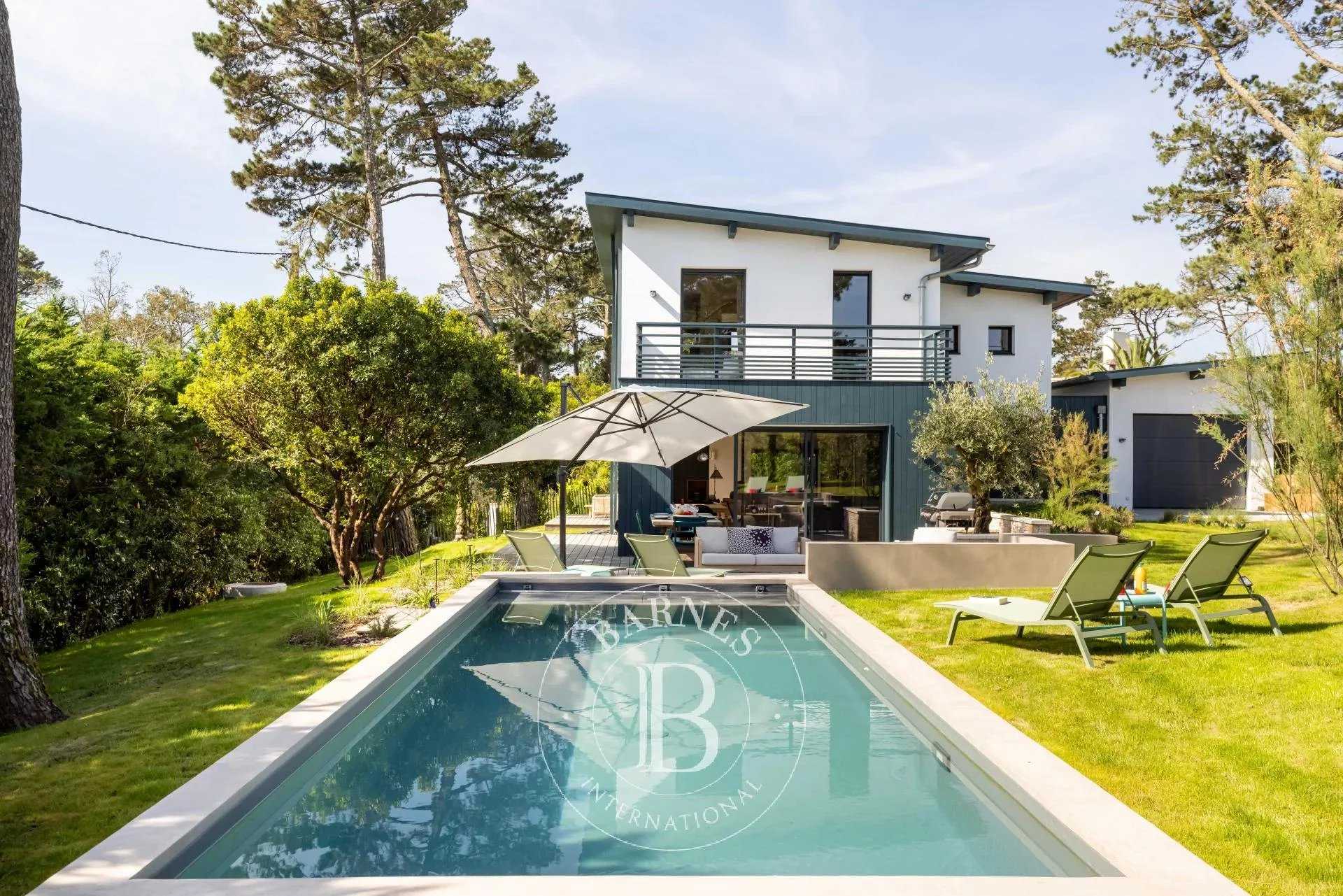 MONTEREY - Luxury villa with Heated Pool, few steps from the beach in Anglet picture 20