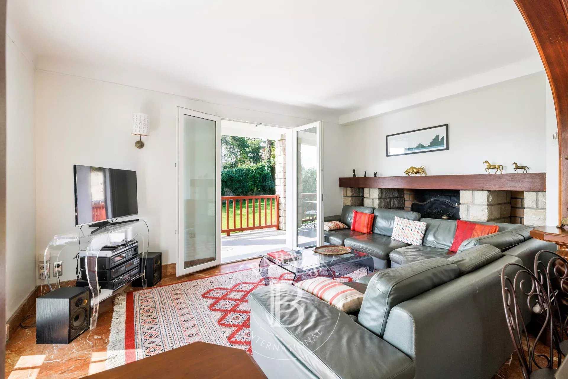 Ciboure  - Casa 9 Cuartos 8 Habitaciones