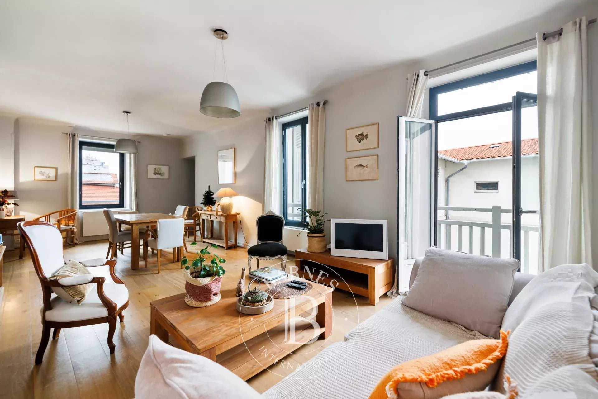 Biarritz  - Piso 3 Cuartos 2 Habitaciones