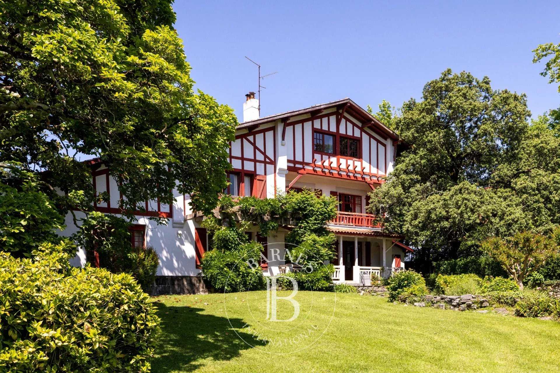 Saint-Jean-de-Luz  - House 11 Bedrooms