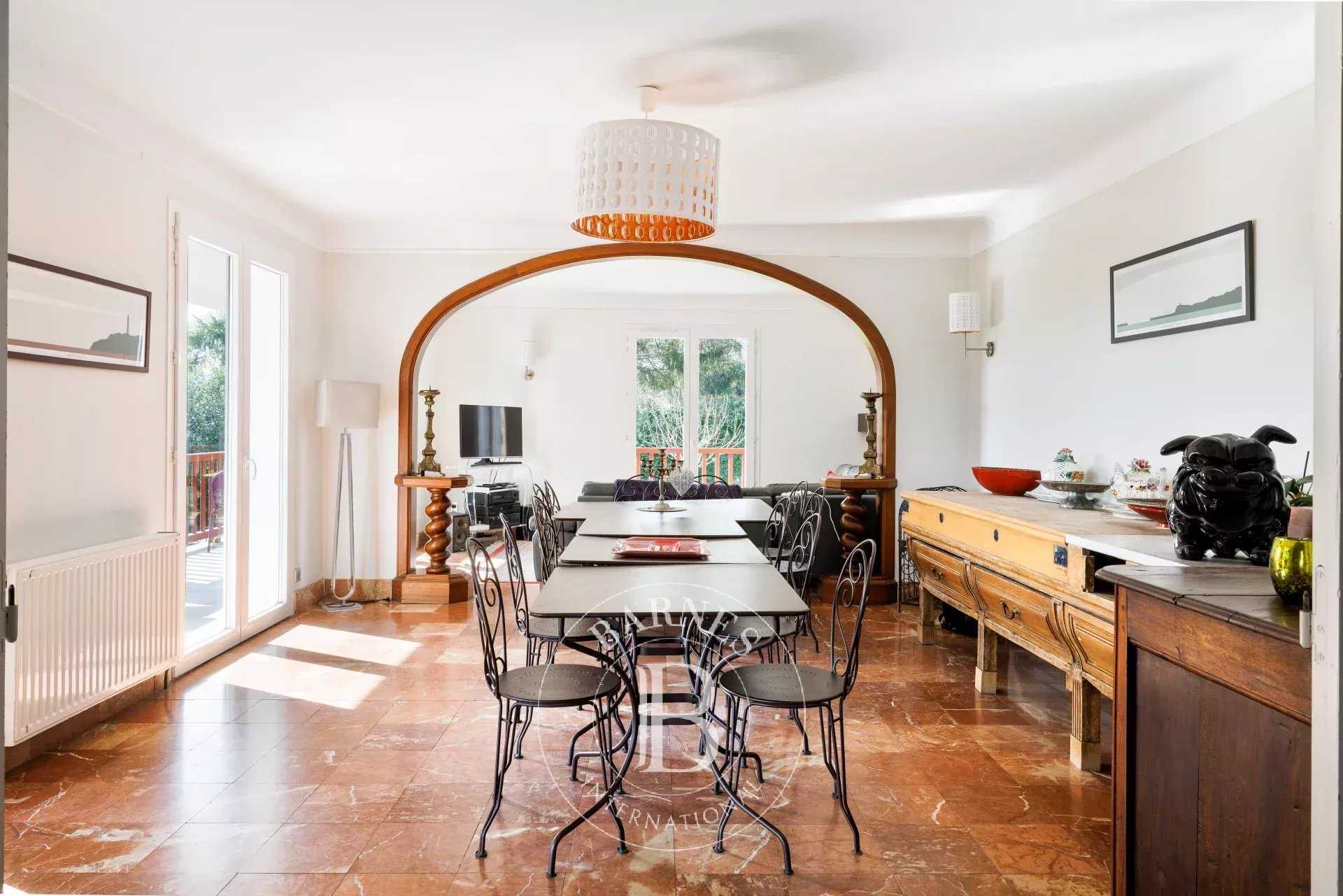 Ciboure  - Casa 9 Cuartos 8 Habitaciones