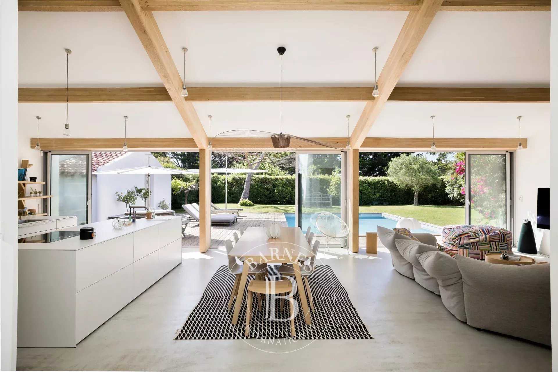 Bidart  - Maison 10 Pi&egrave;ces 8 Chambres