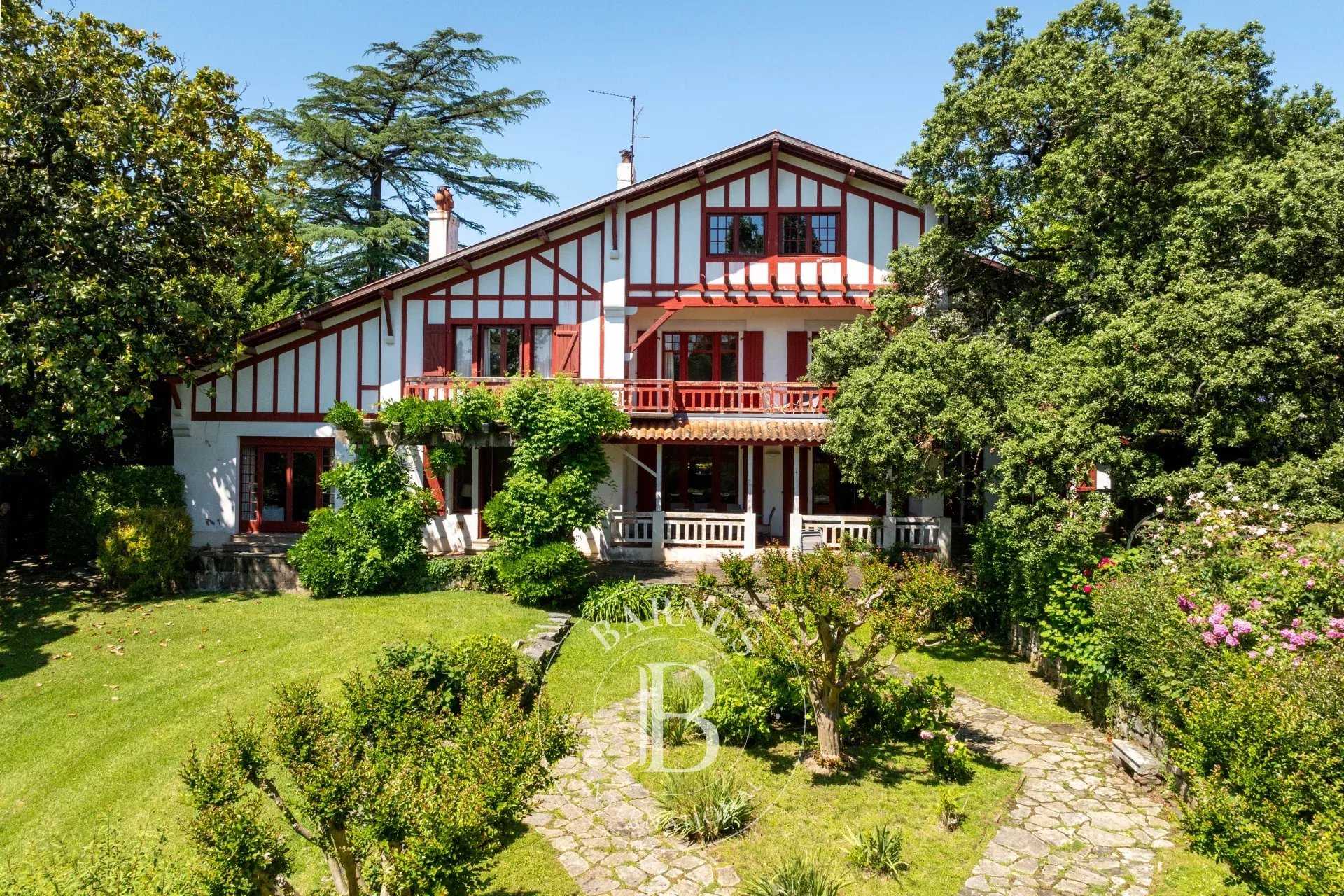 Saint-Jean-de-Luz  - House 11 Bedrooms
