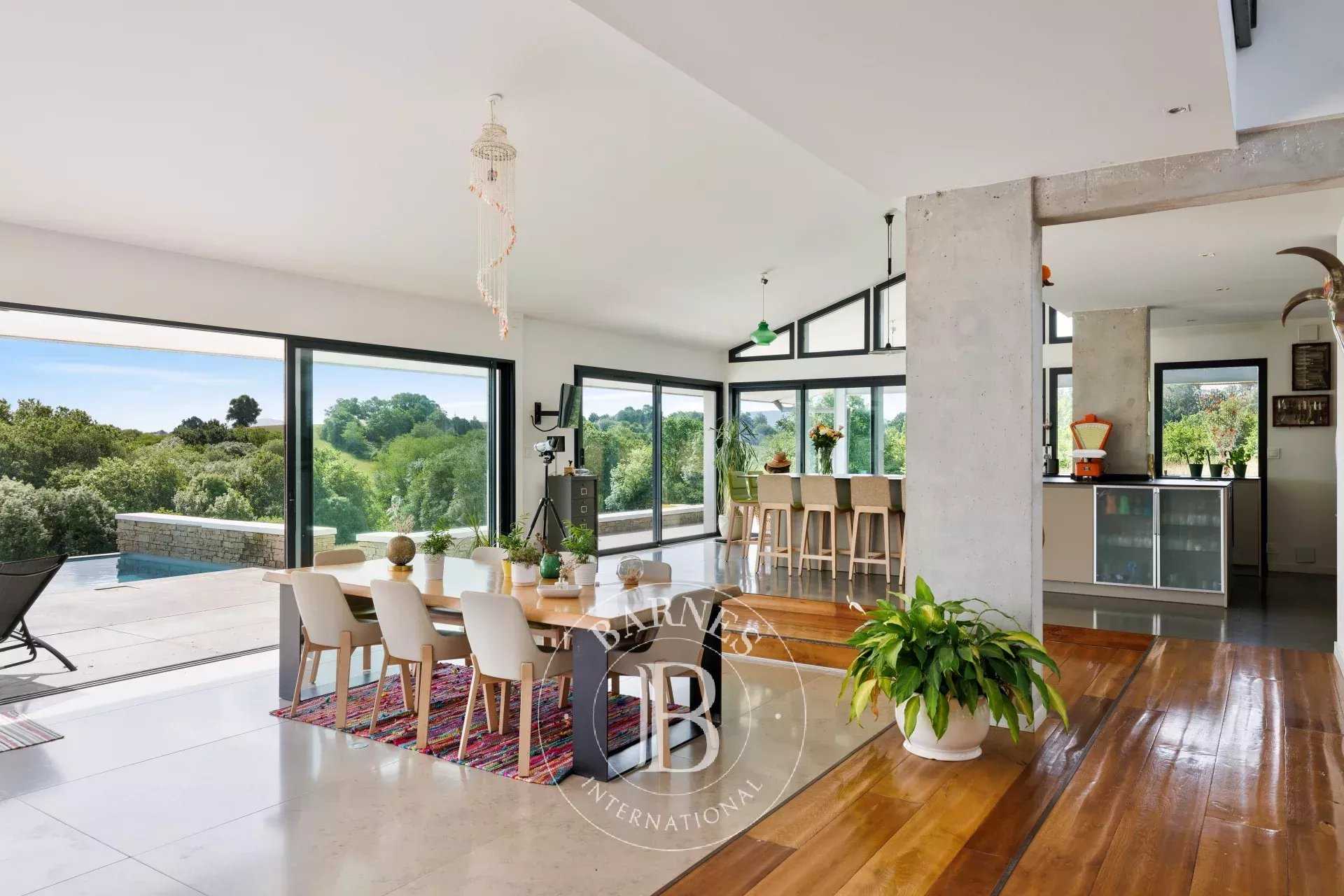 Ahetze  - Maison 6 Pi&egrave;ces 4 Chambres