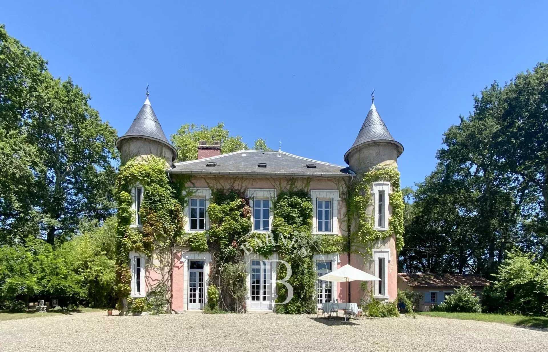 Bayonne  - Château 15 Pièces 9 Chambres