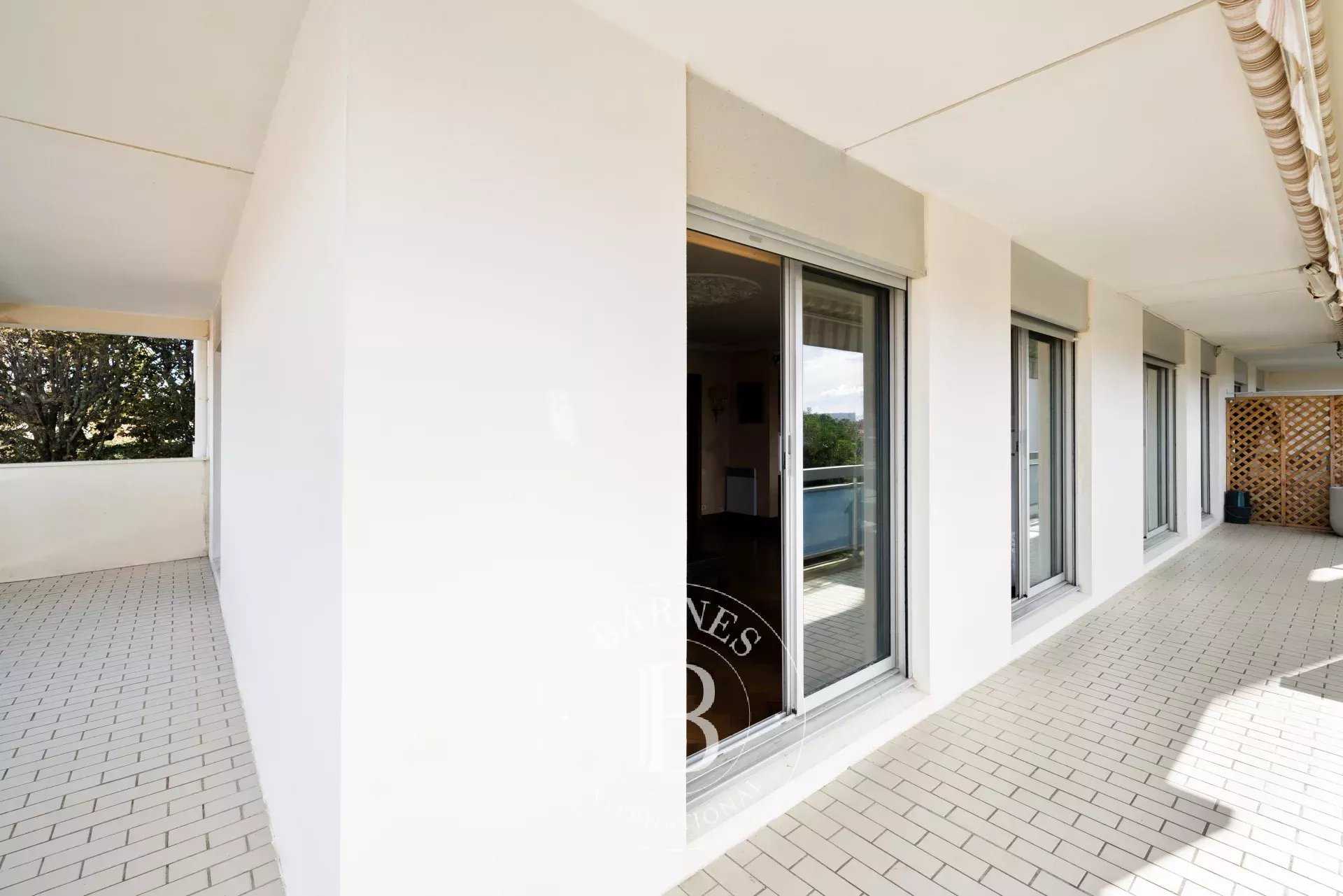 Biarritz  - Piso 4 Cuartos 3 Habitaciones