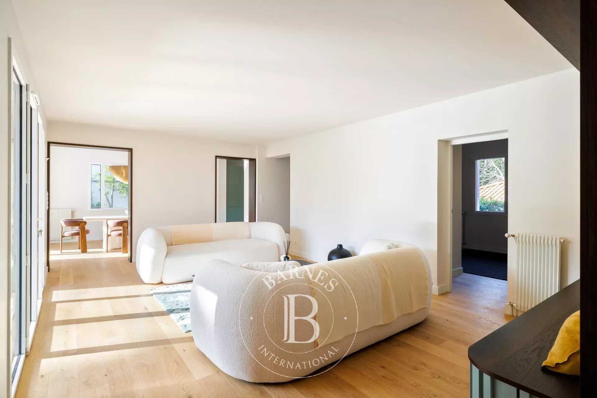 Anglet  - Maison 7 Pi&egrave;ces 4 Chambres