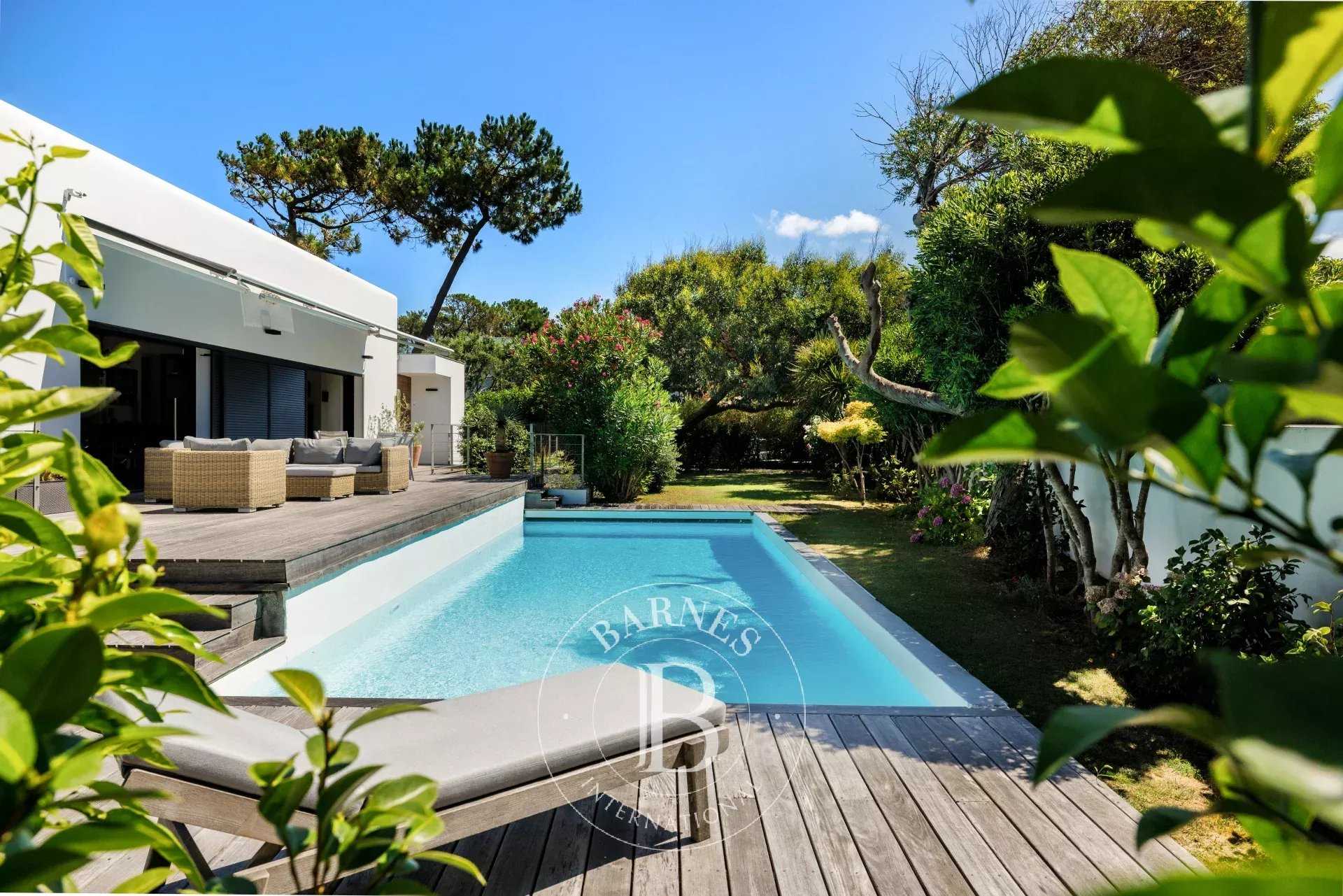 Anglet  - Maison 6 Pi&egrave;ces 4 Chambres