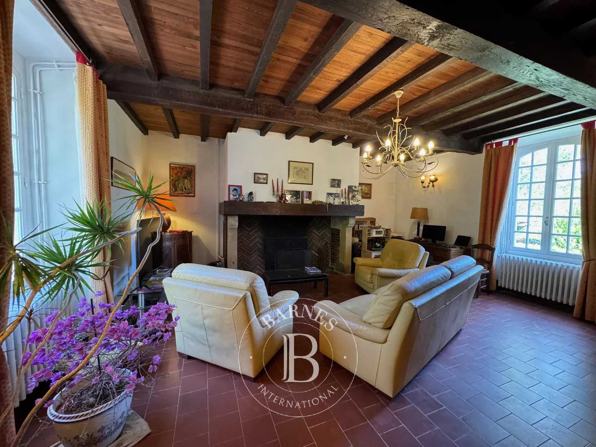 Morlaàs  - Maison 10 Pi&egrave;ces 7 Chambres