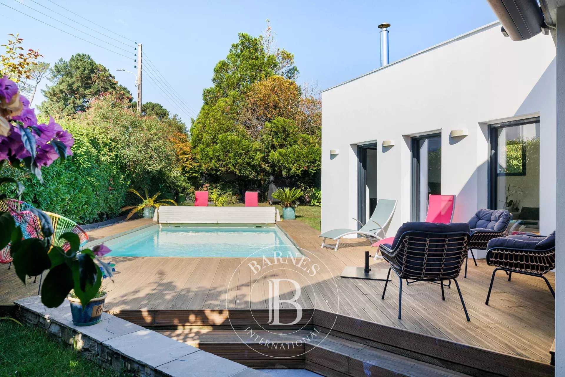 Anglet  - Maison 6 Pi&egrave;ces 4 Chambres