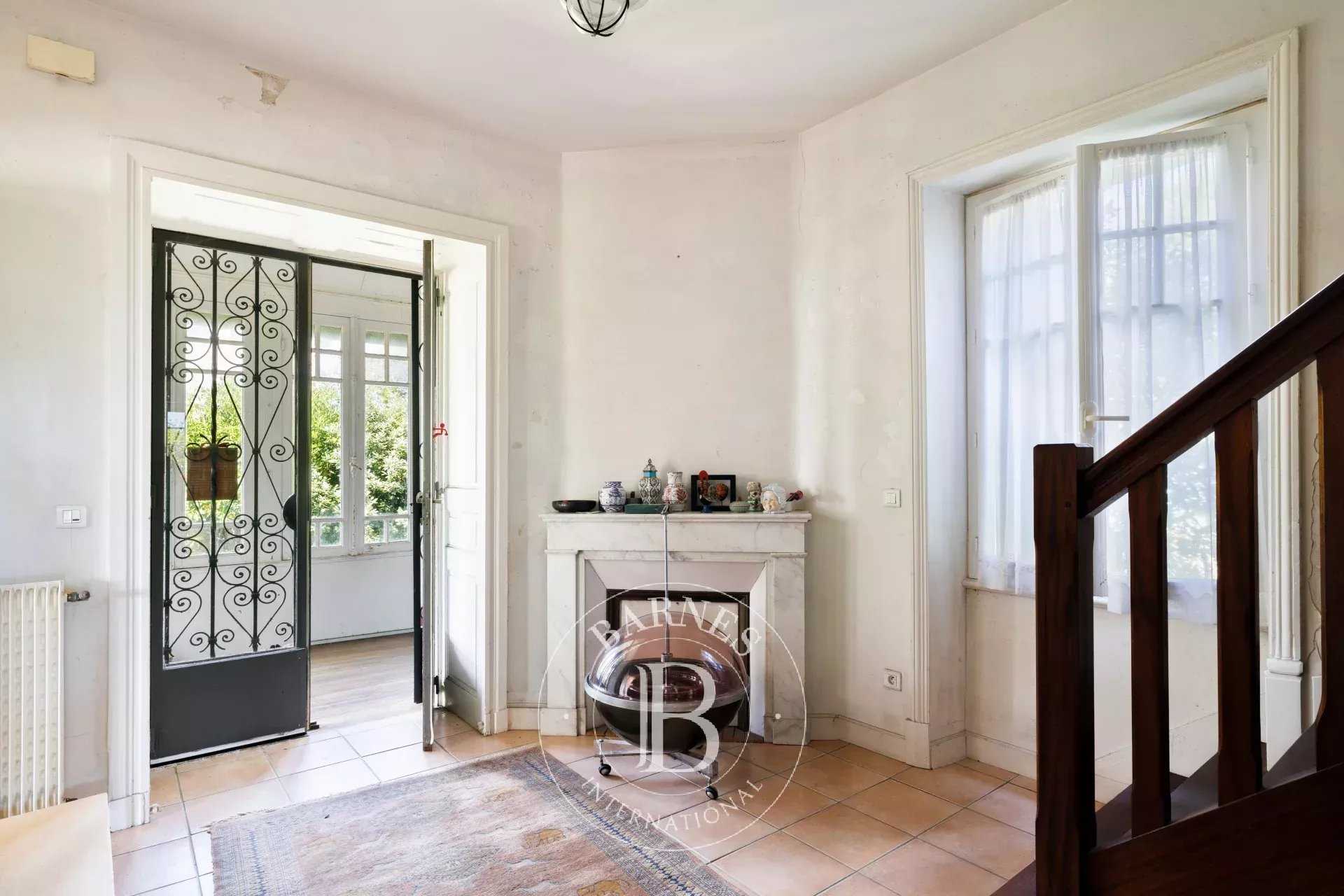 Anglet  - Maison 7 Pi&egrave;ces 5 Chambres