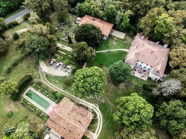 Morcenx-la-Nouvelle  - Manoir 20 Pi&egrave;ces