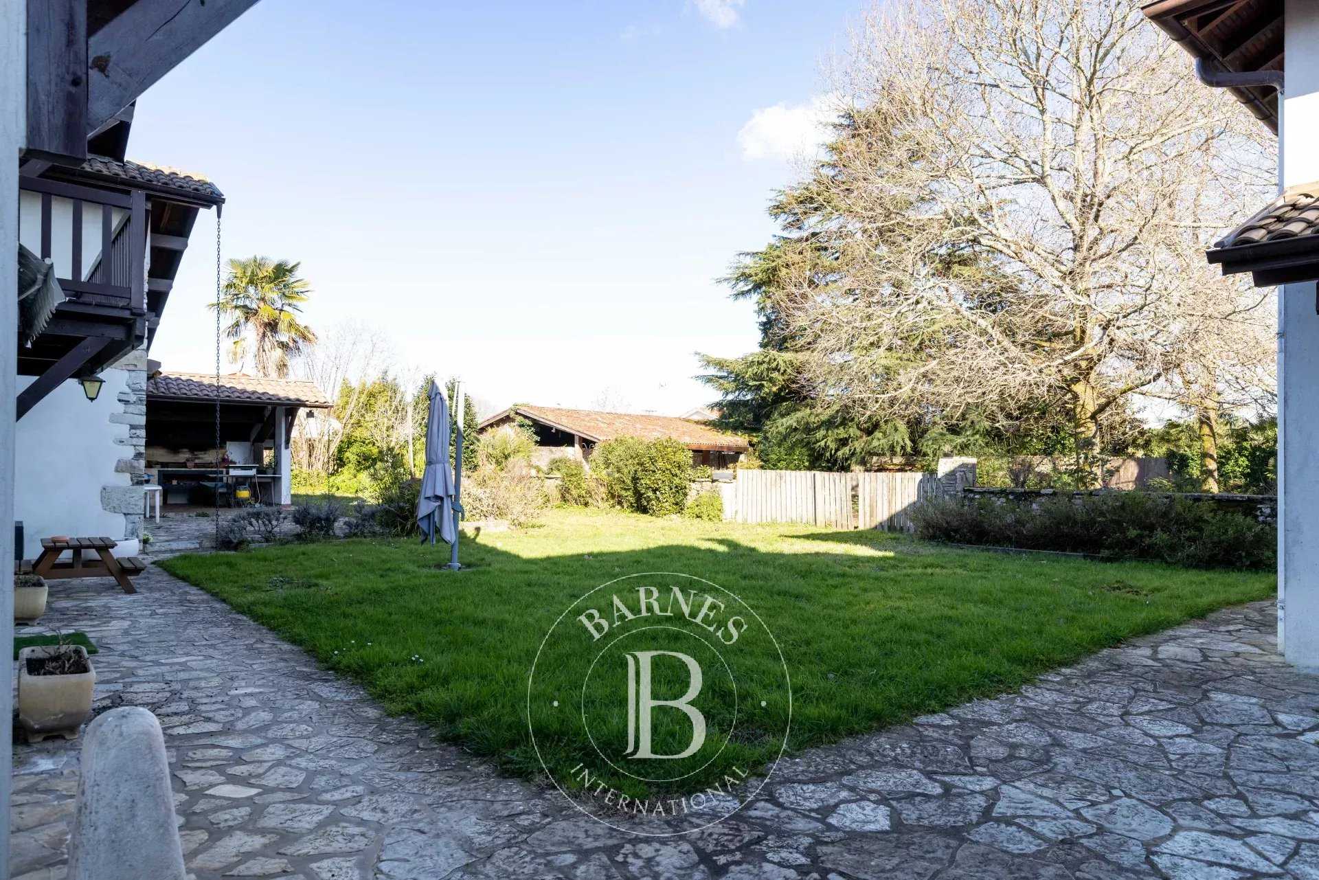 Hossegor  - Property 5 Bedrooms