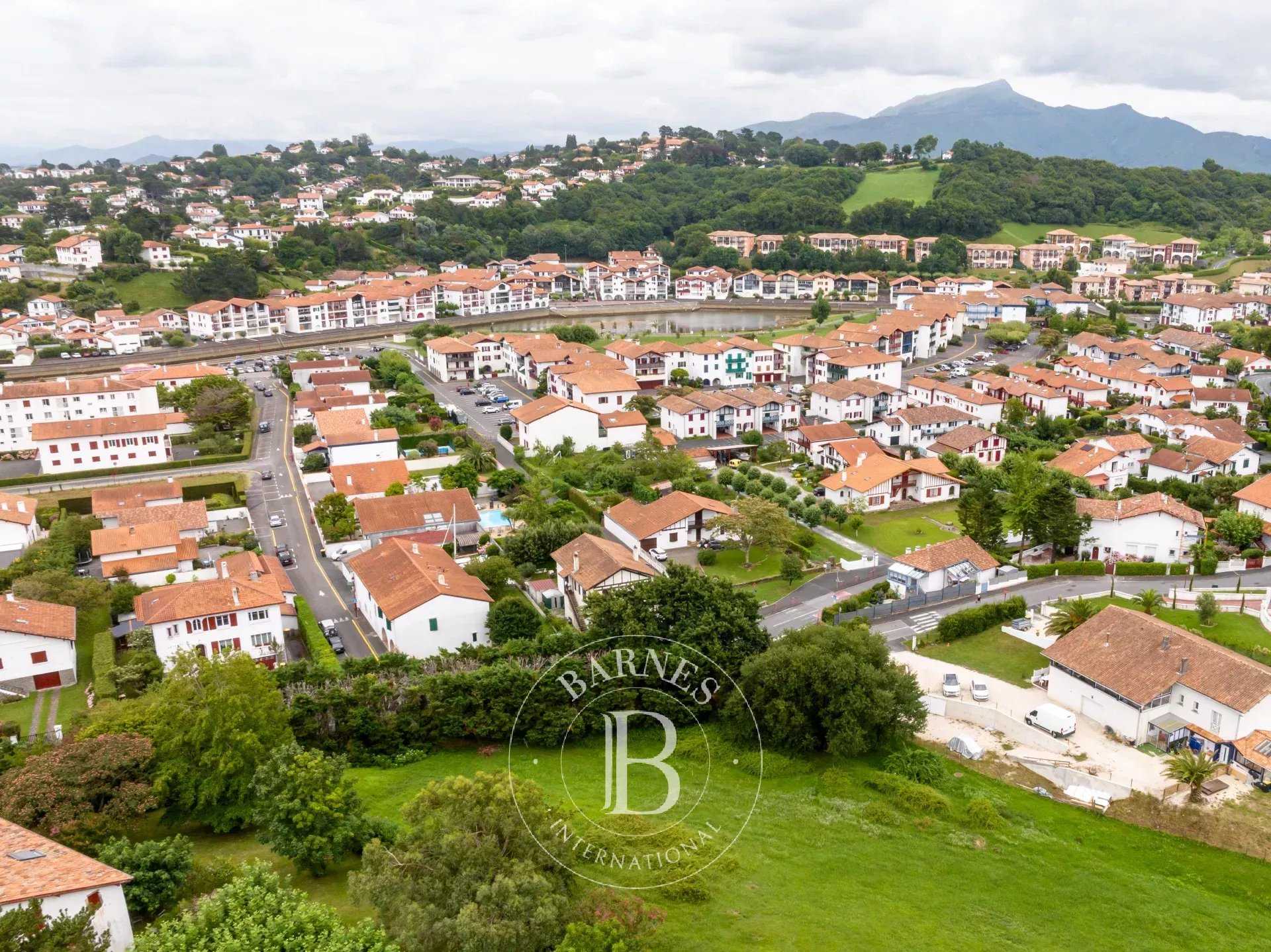 Urrugne  - Terreno urbanizable 