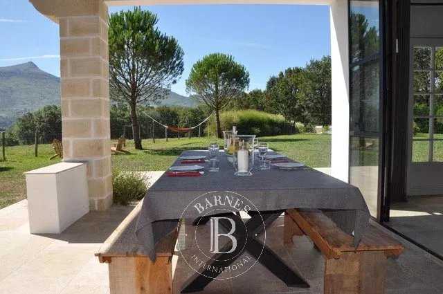 Ascain  - Propriété  10 Chambres