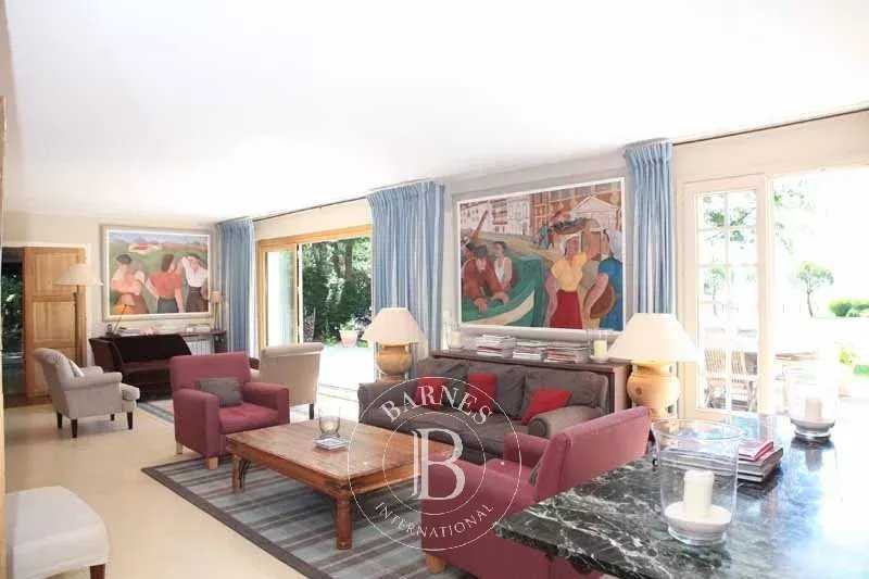 Ascain  - Propriété  10 Chambres