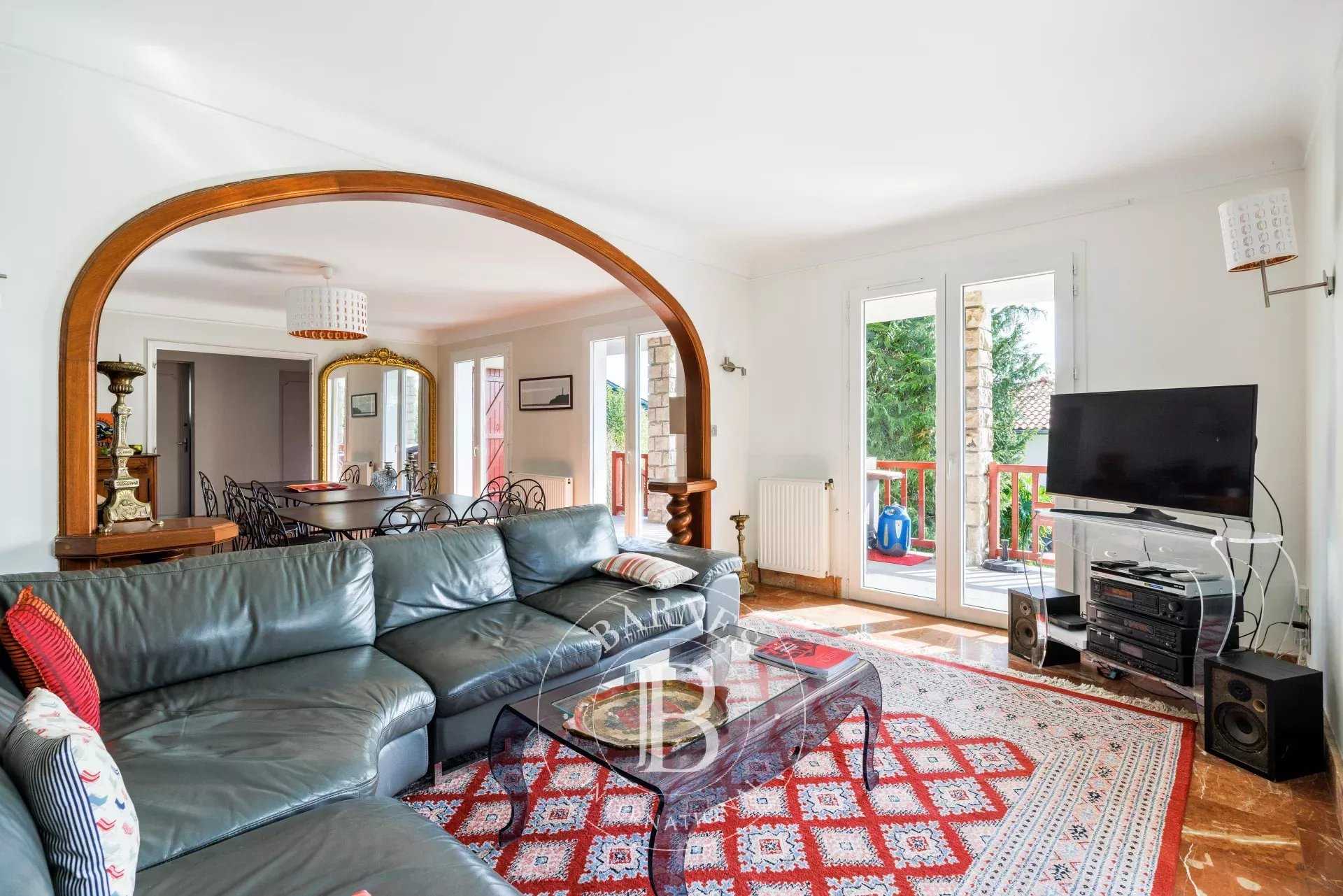 Ciboure  - Casa 9 Cuartos 8 Habitaciones