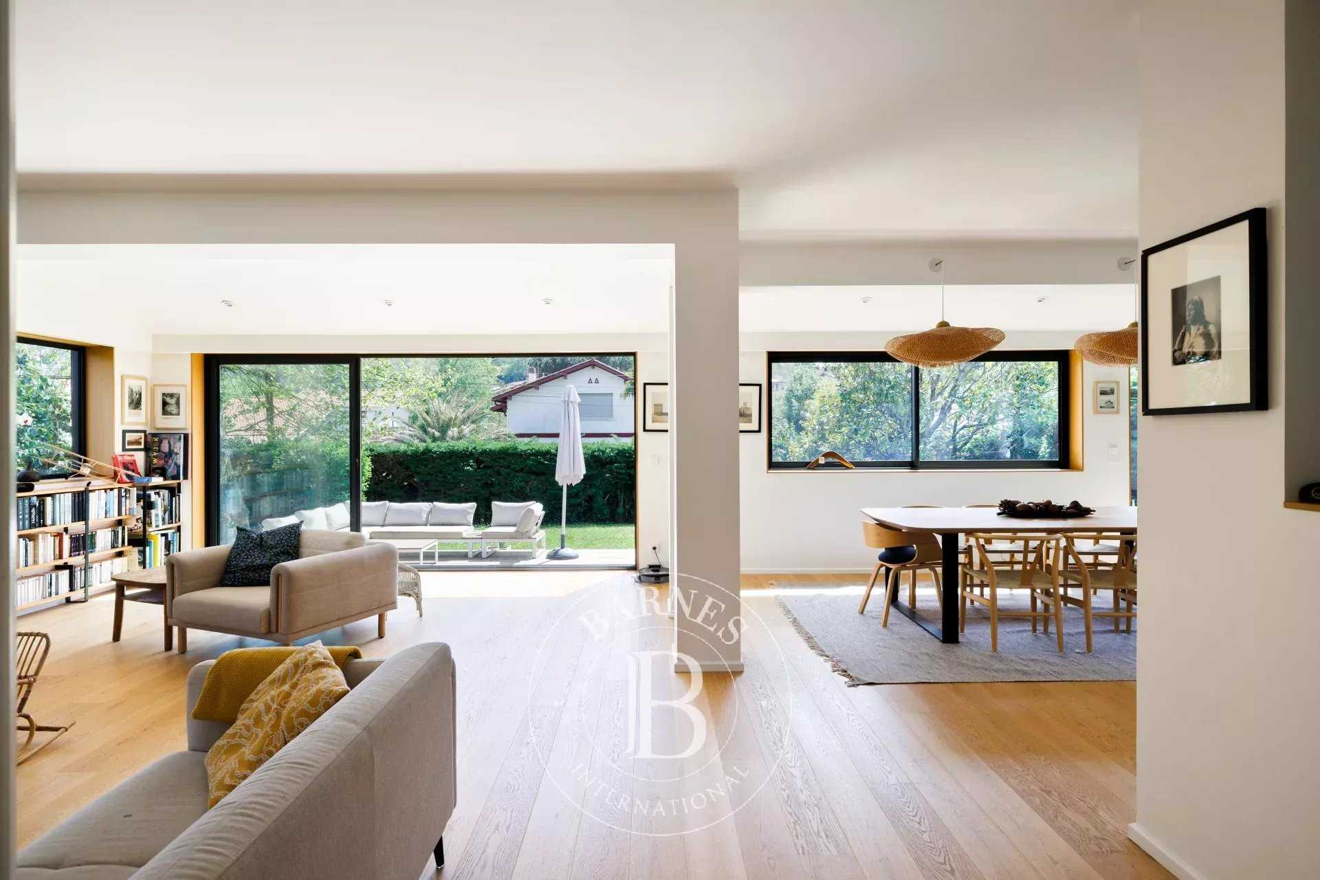 Anglet  - Maison 6 Pi&egrave;ces 4 Chambres