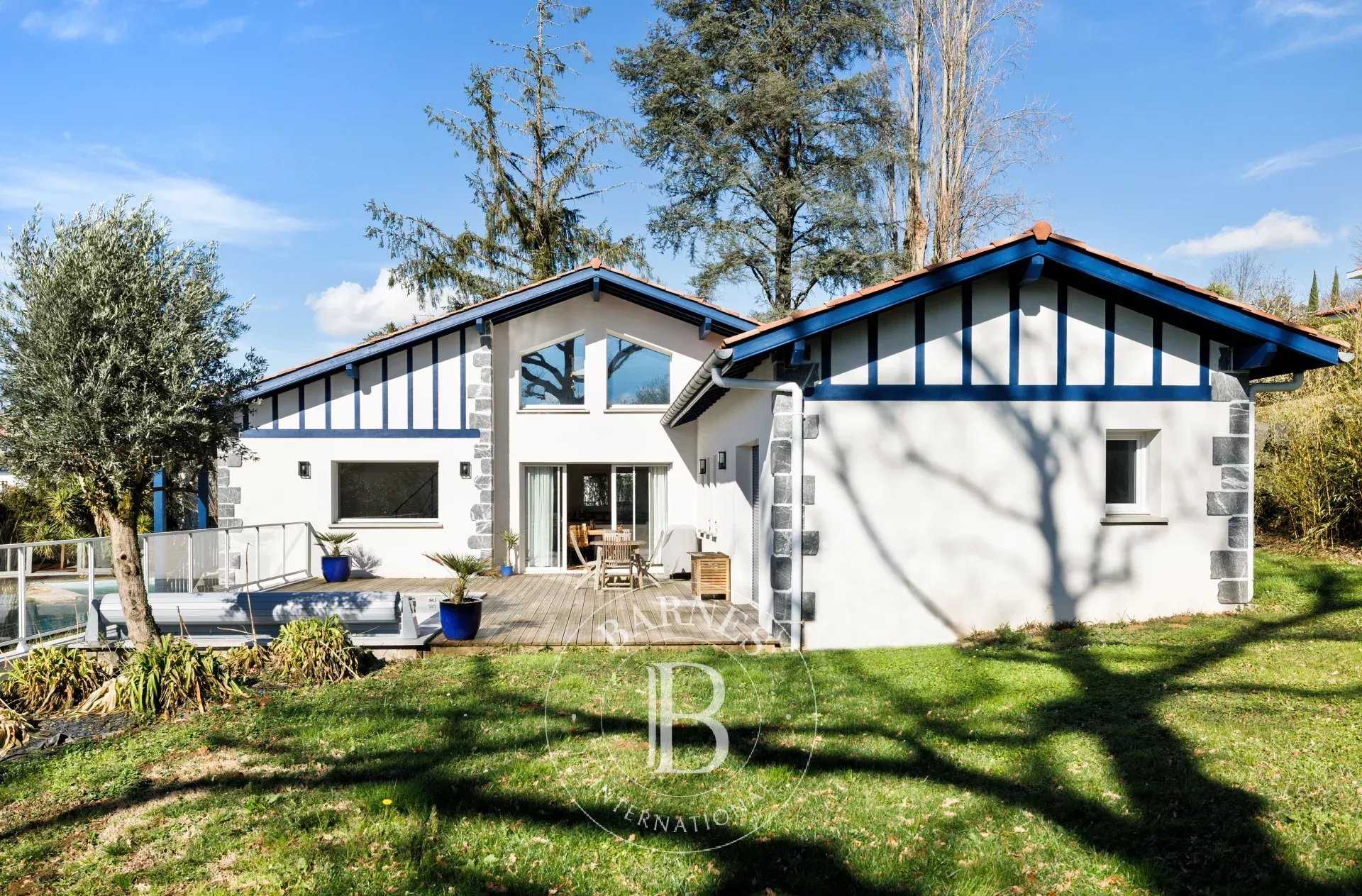 Villefranque  - Maison 5 Pi&egrave;ces 3 Chambres