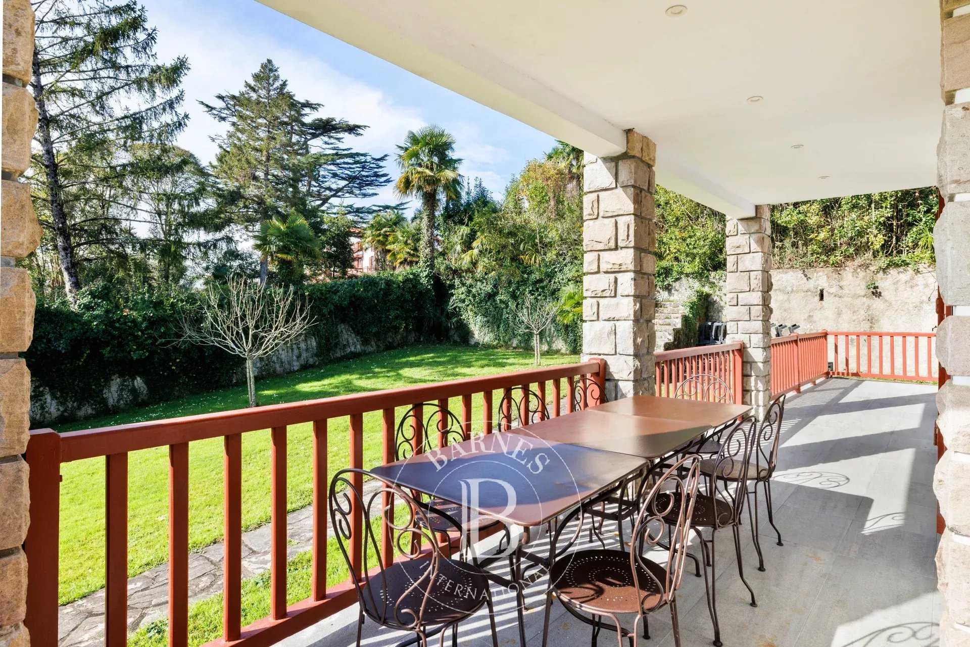 Ciboure  - Casa 9 Cuartos 8 Habitaciones