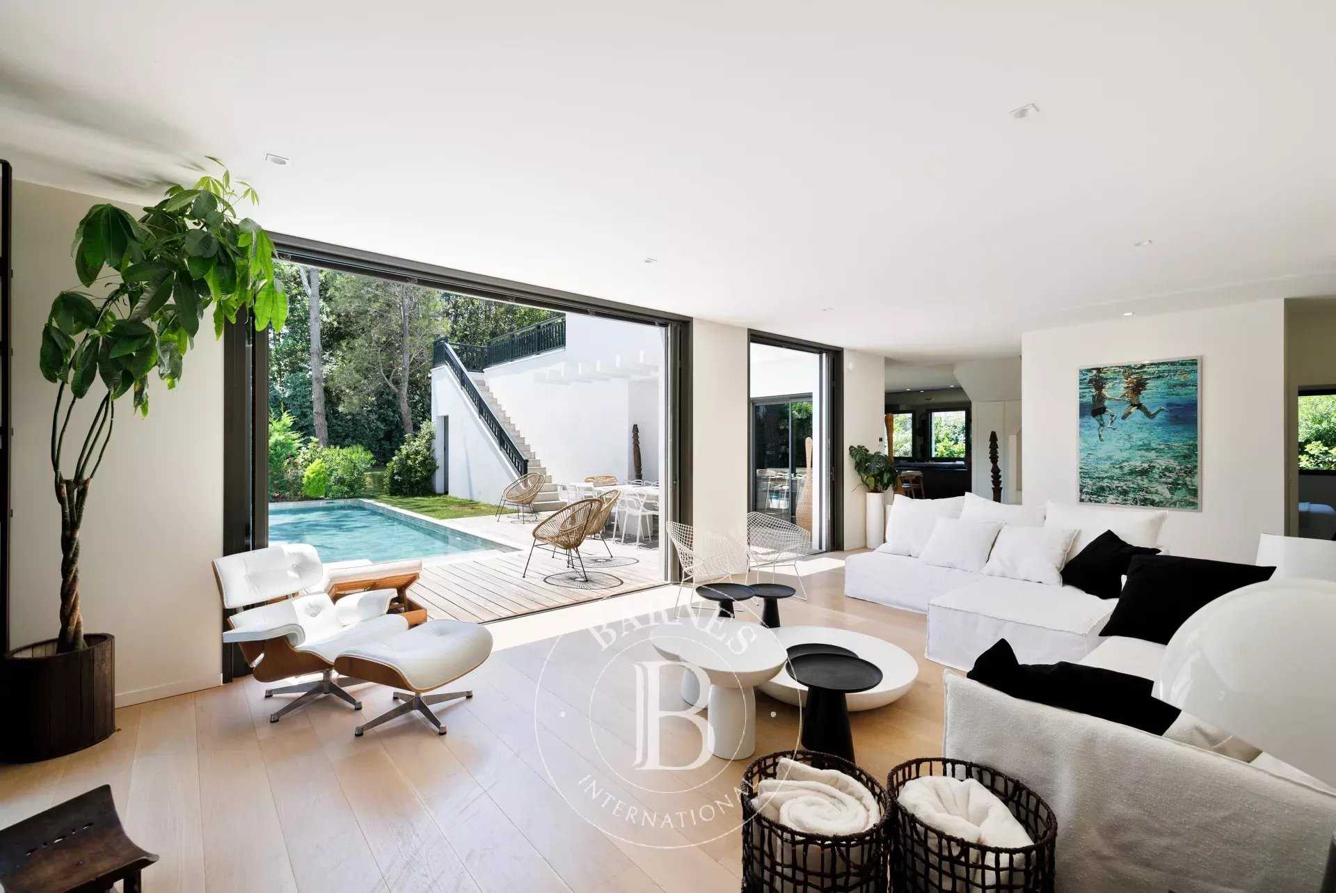 Bidart  - Maison 7 Pi&egrave;ces 5 Chambres