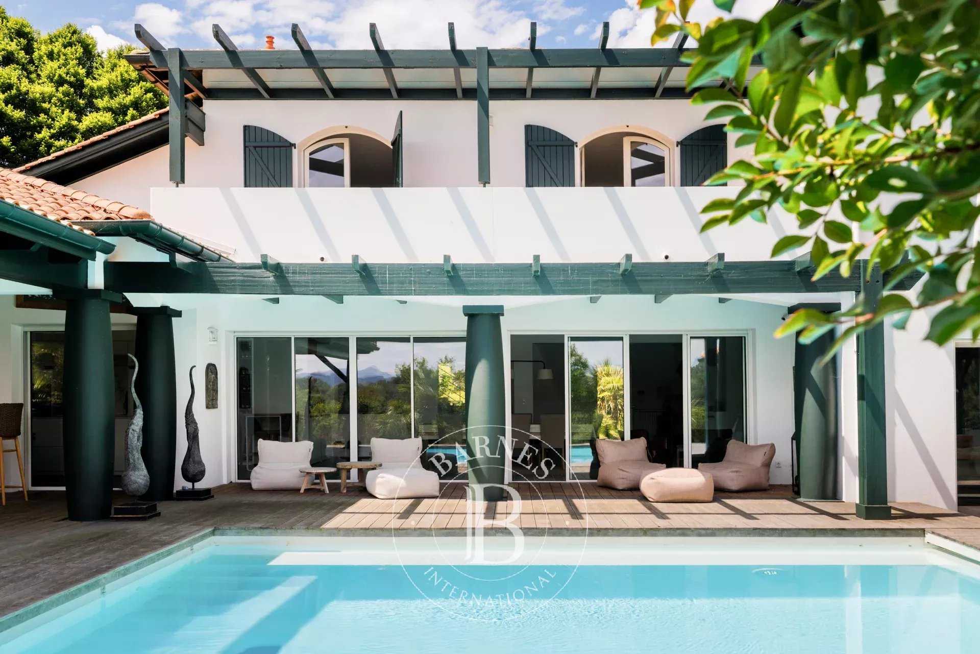 Saint-Jean-de-Luz  - Maison 7 Pi&egrave;ces 5 Chambres