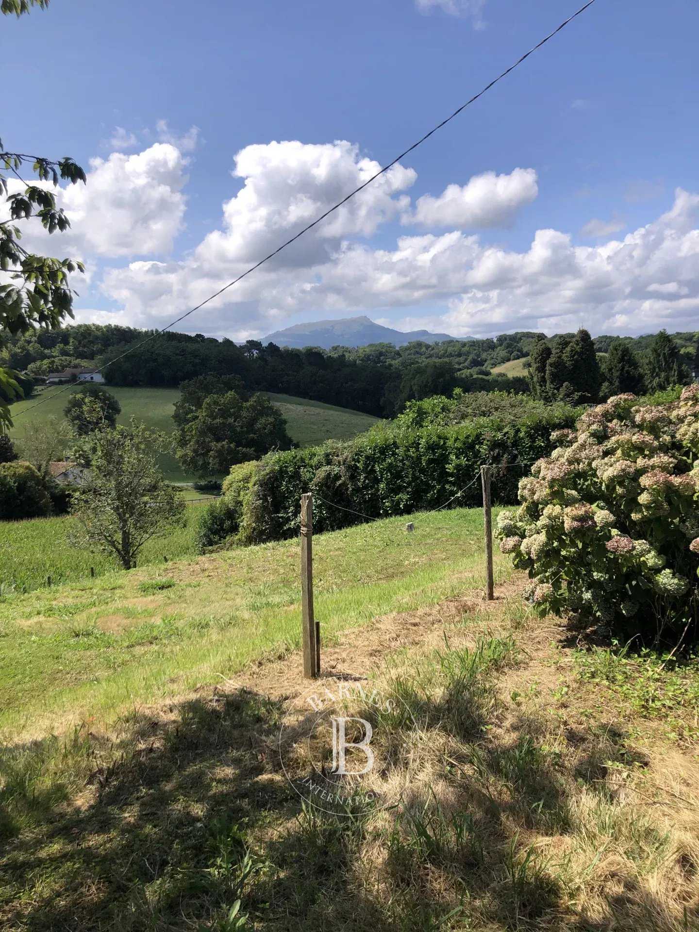 Ahetze  - Terrain constructible 