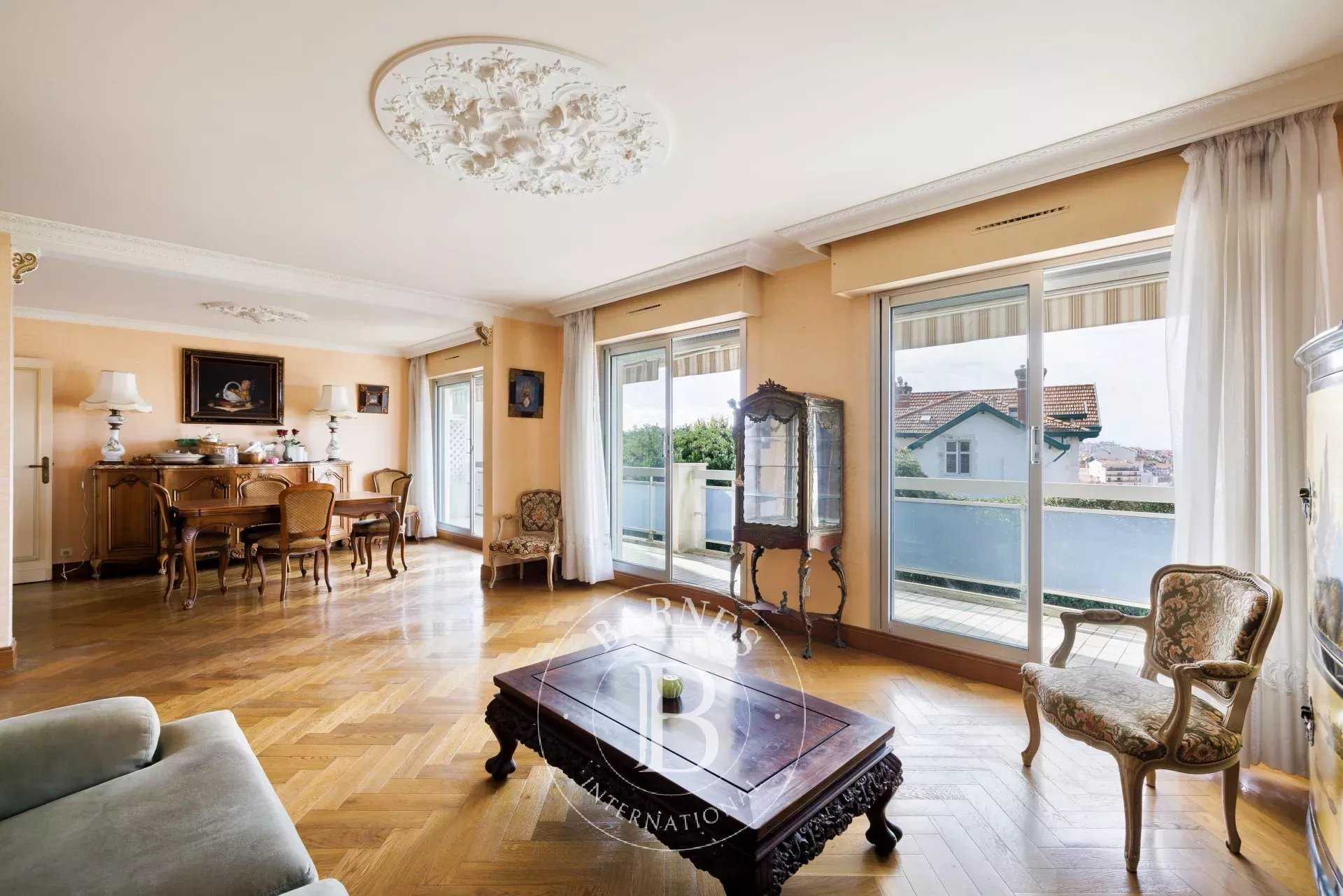 Biarritz  - Piso 4 Cuartos 3 Habitaciones