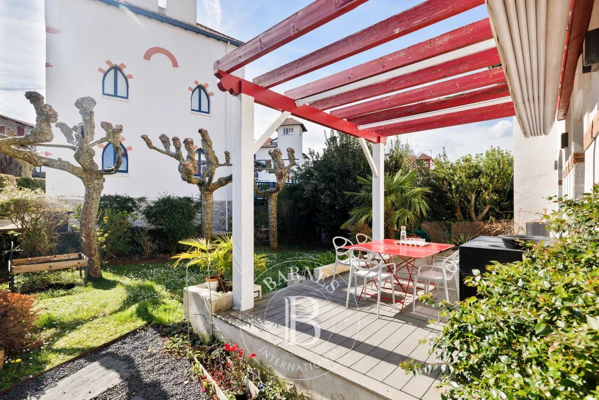 Saint-Jean-de-Luz  - Maison 8 Pi&egrave;ces 6 Chambres