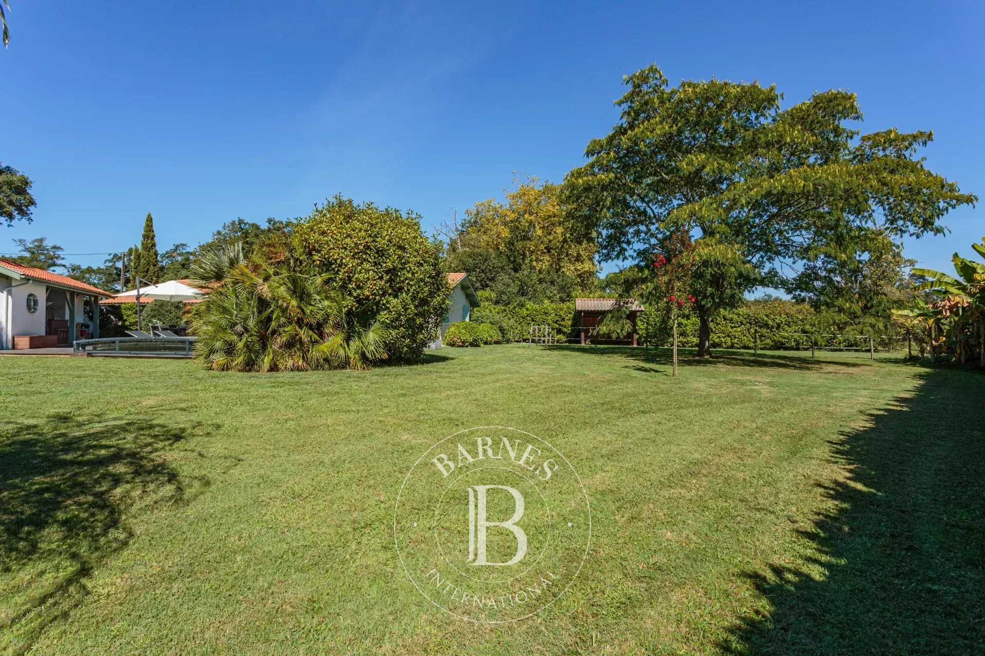 Tarnos  - House 6 Bedrooms