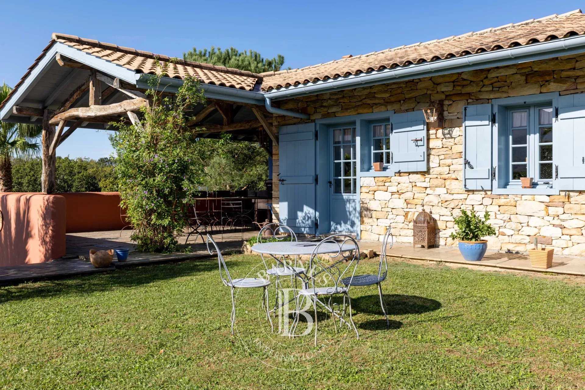 Urrugne  - House 4 Bedrooms