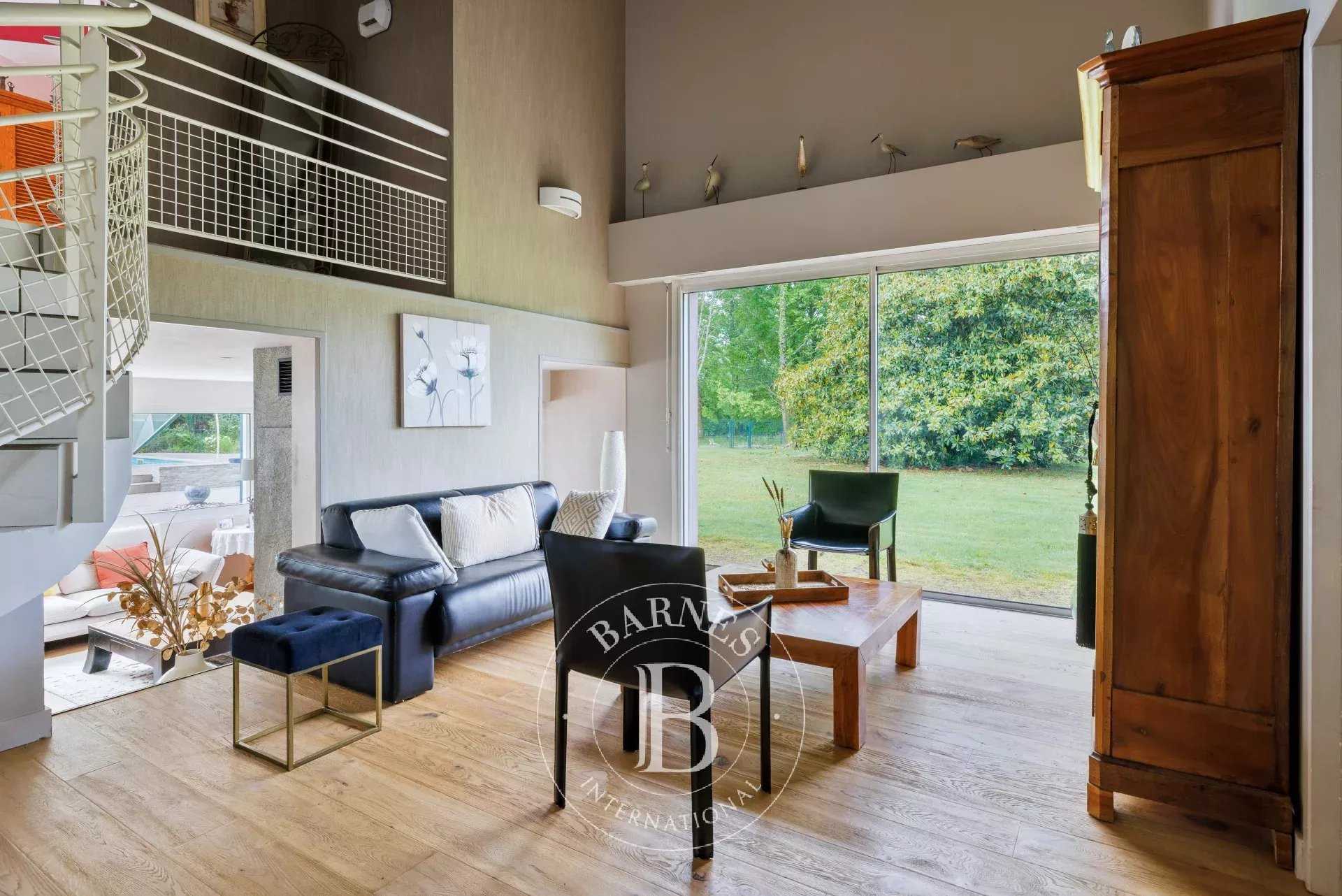 Saint-Vincent-de-Tyrosse  - Maison 6 Pi&egrave;ces 5 Chambres