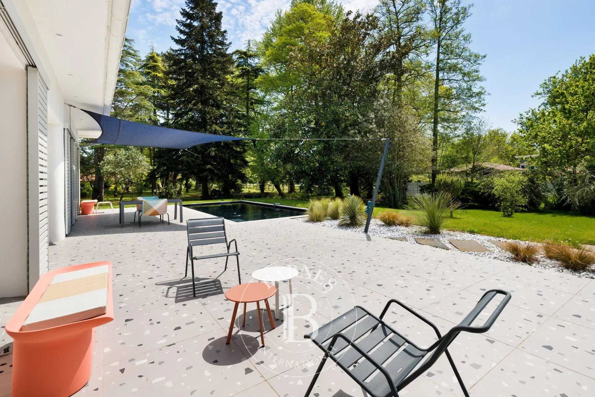 Léon  - Maison 5 Pièces 4 Chambres