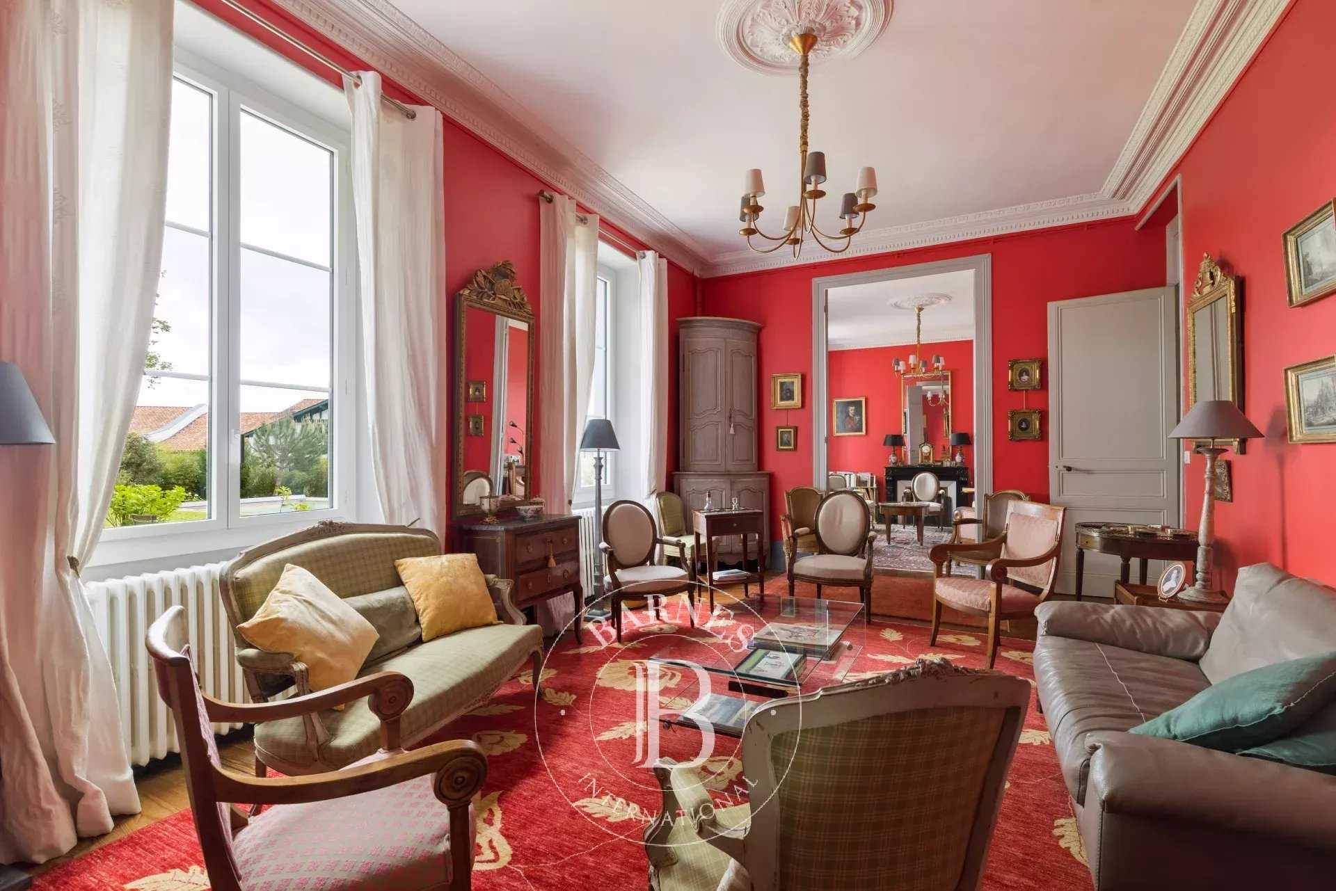 Saint-Pierre-d'Irube  - Maison 16 Pi&egrave;ces 10 Chambres