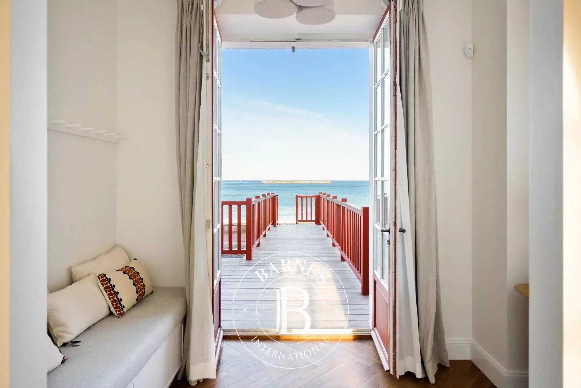 Saint-Jean-de-Luz  - Maison 18 Pi&egrave;ces 12 Chambres