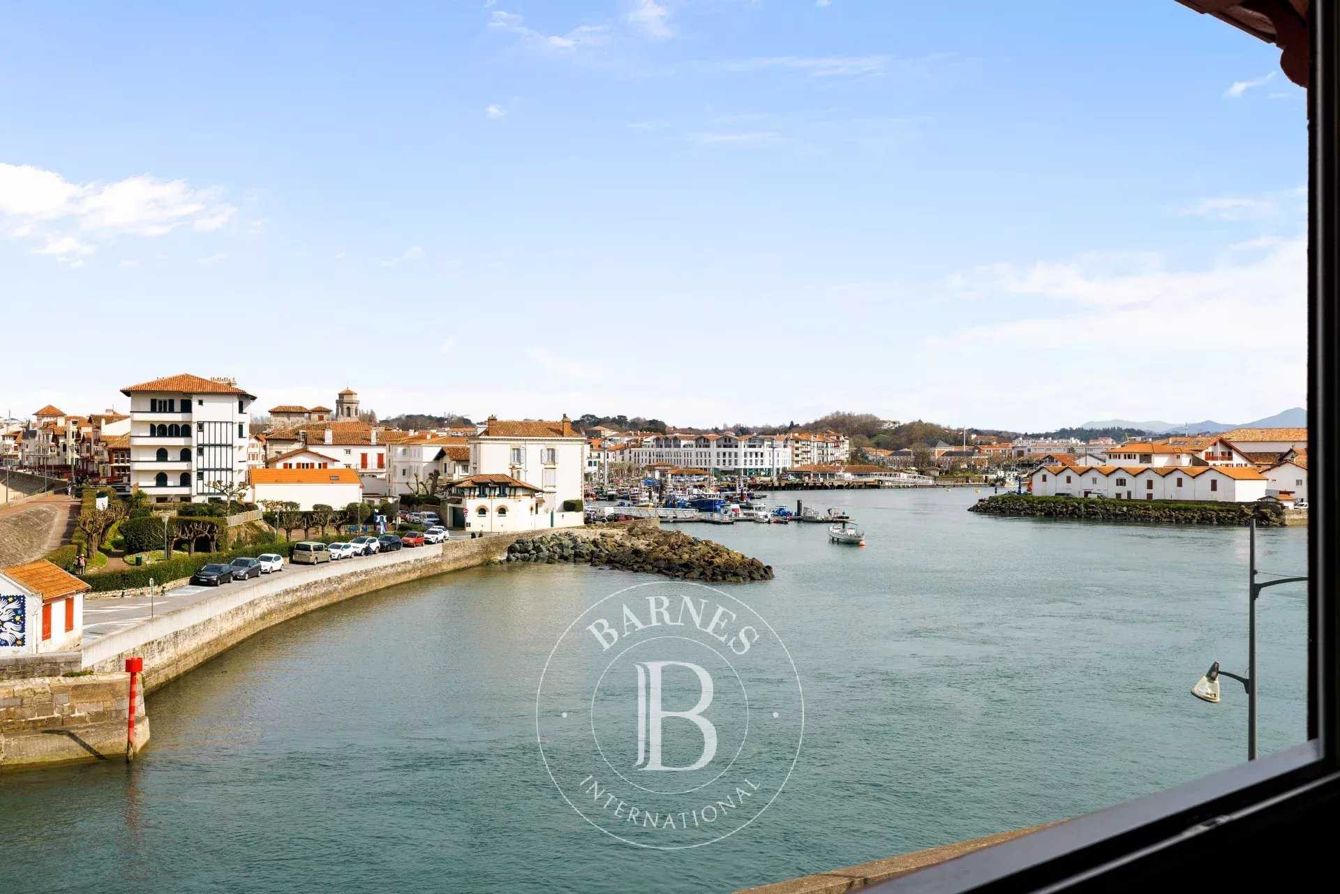 Ciboure  - Maison de ville 4 Pi&egrave;ces 3 Chambres