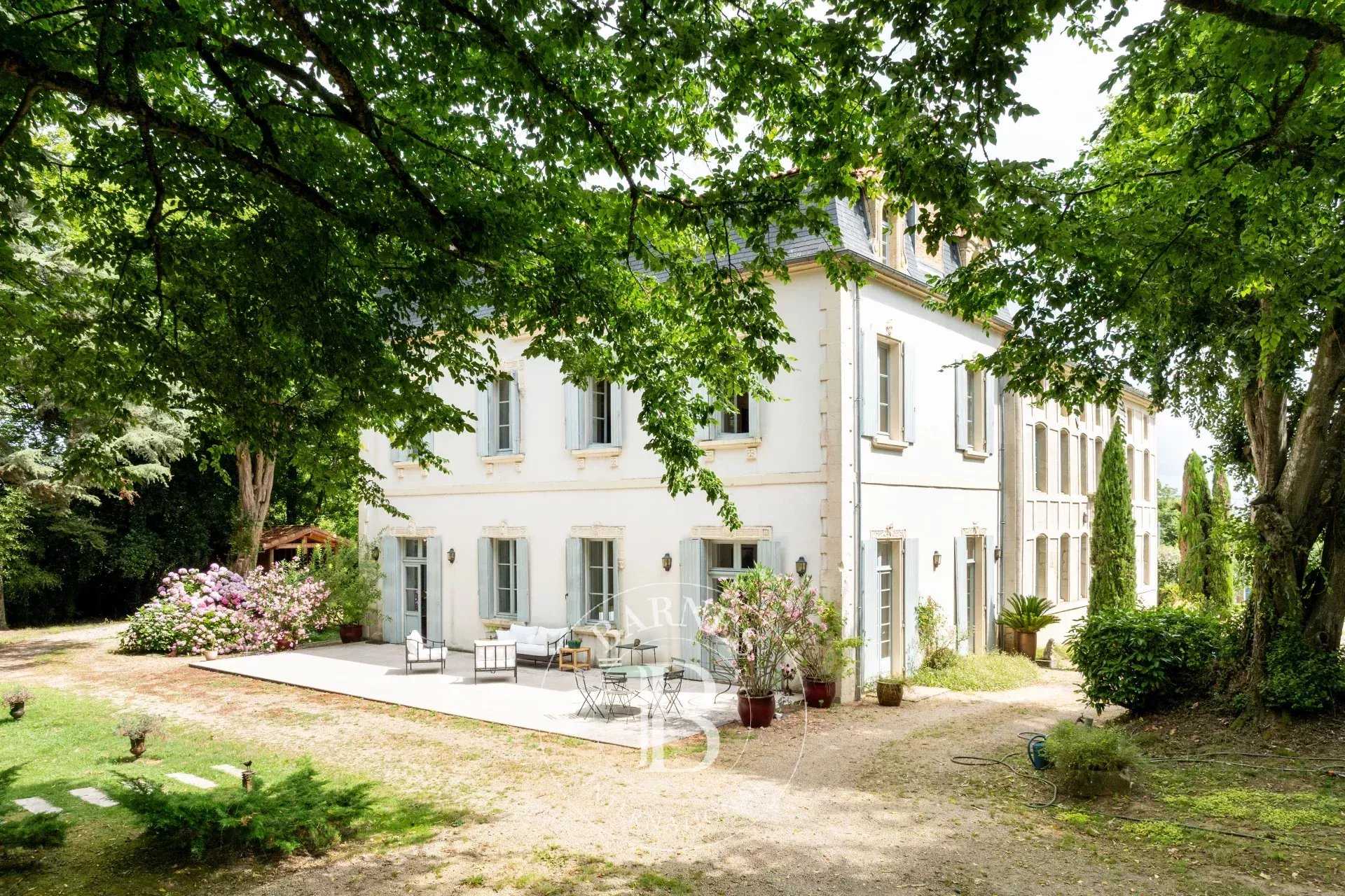 Dax  - Castillo 19 Cuartos 7 Habitaciones