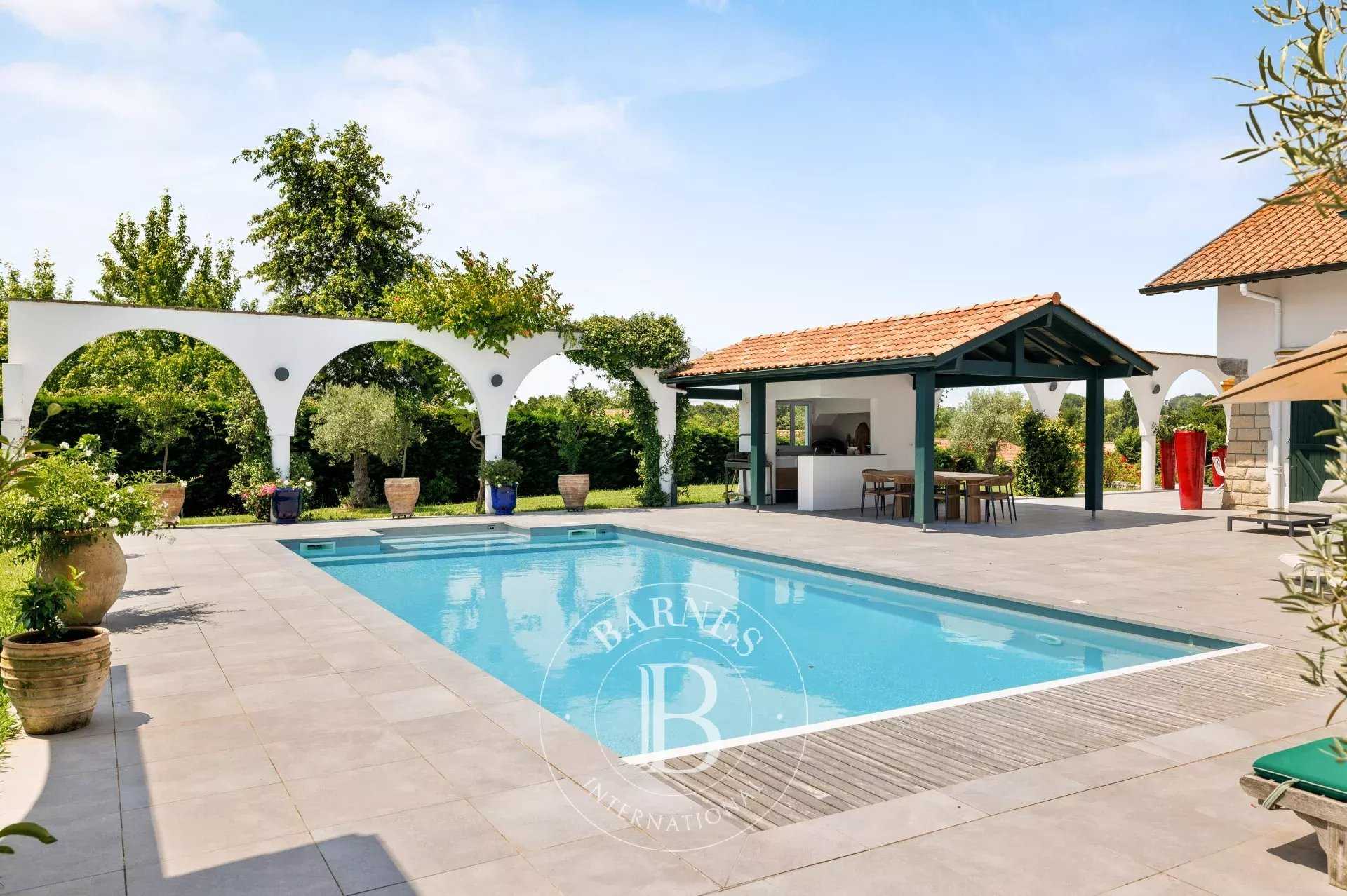 Bidart  - House 9 Bedrooms