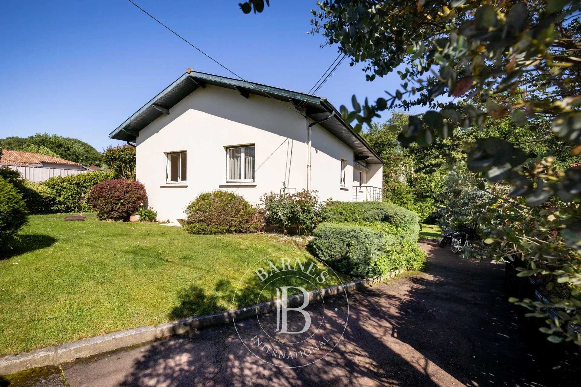 Anglet  - Maison 6 Pi&egrave;ces 4 Chambres
