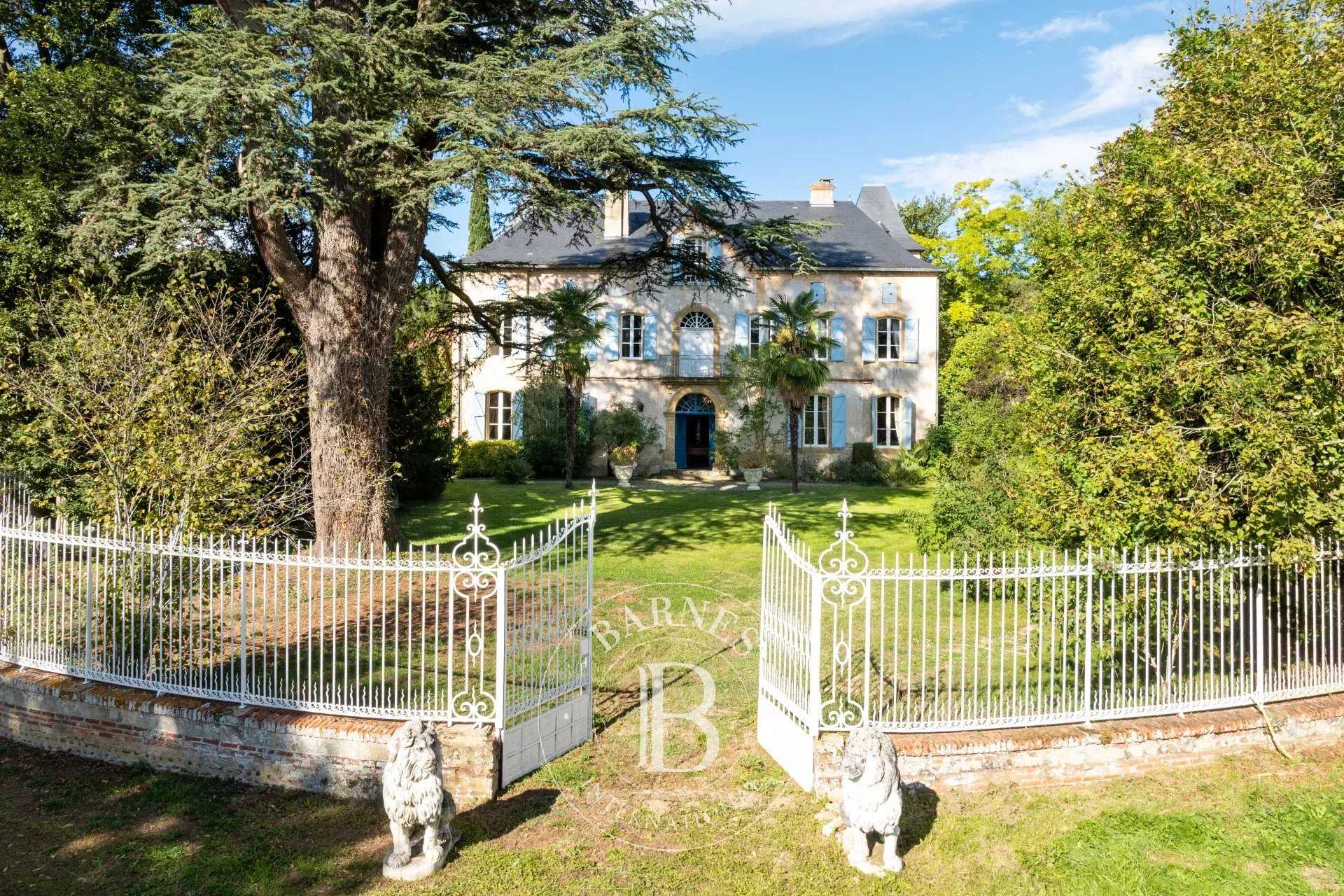 Maubourguet  - Château 19 Pièces 10 Chambres