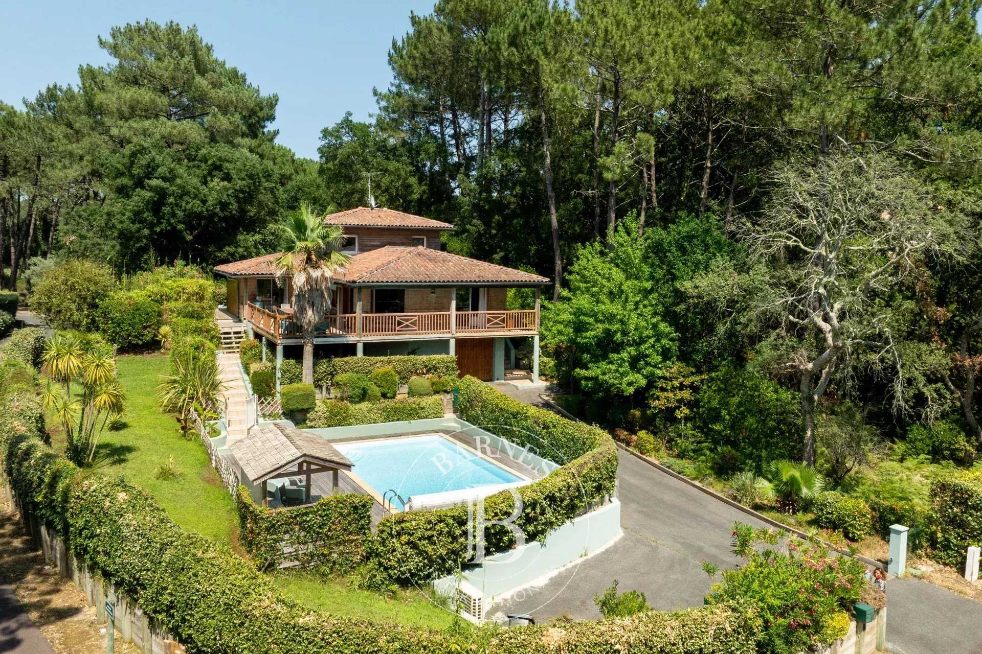 Seignosse  - Villa 8 Pi&egrave;ces 5 Chambres