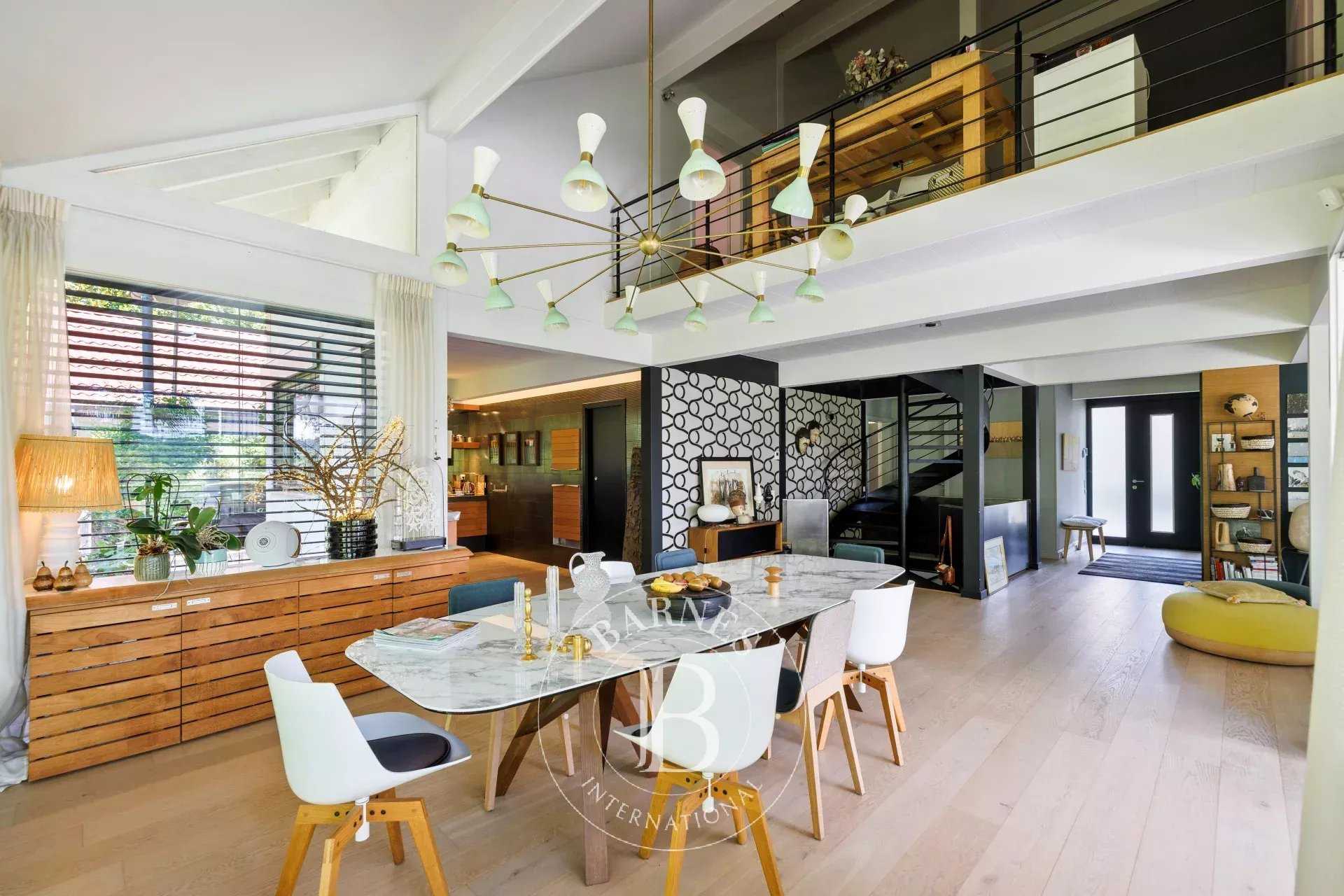 Anglet  - Maison 8 Pièces 5 Chambres