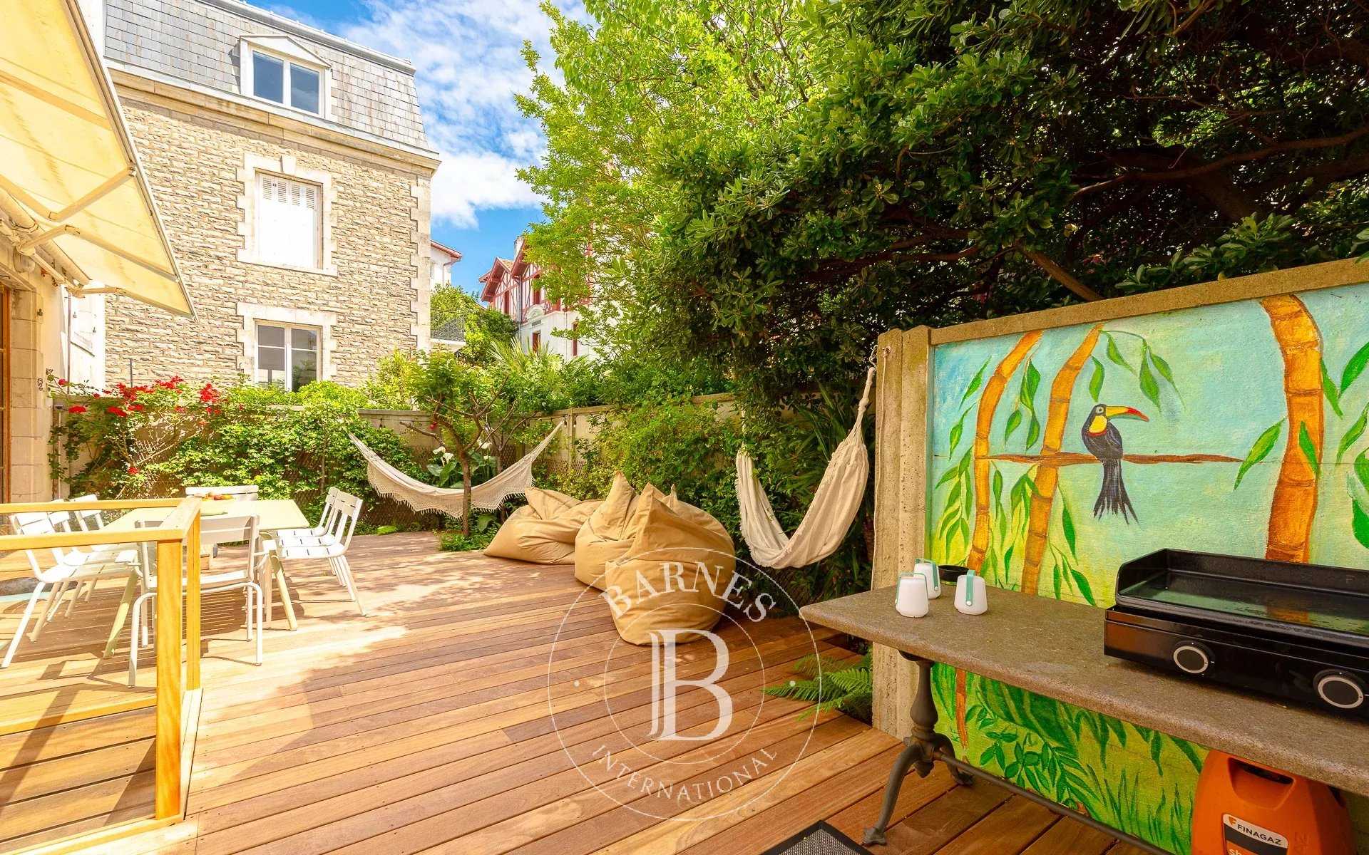 Apartment with terrace & garage in the heart of town in Biarritz picture 20