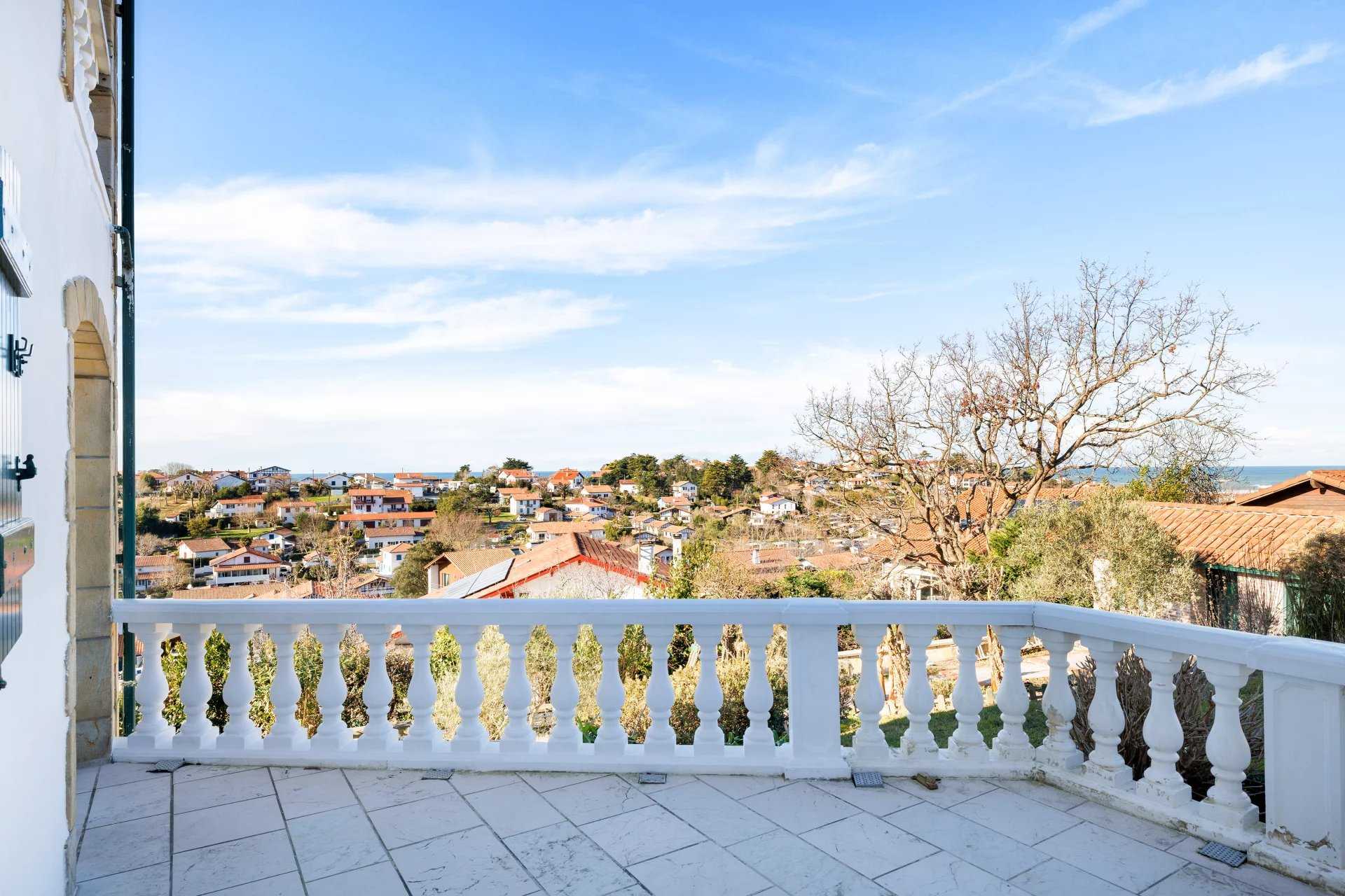 Bidart  - Maison 5 Pi&egrave;ces 3 Chambres