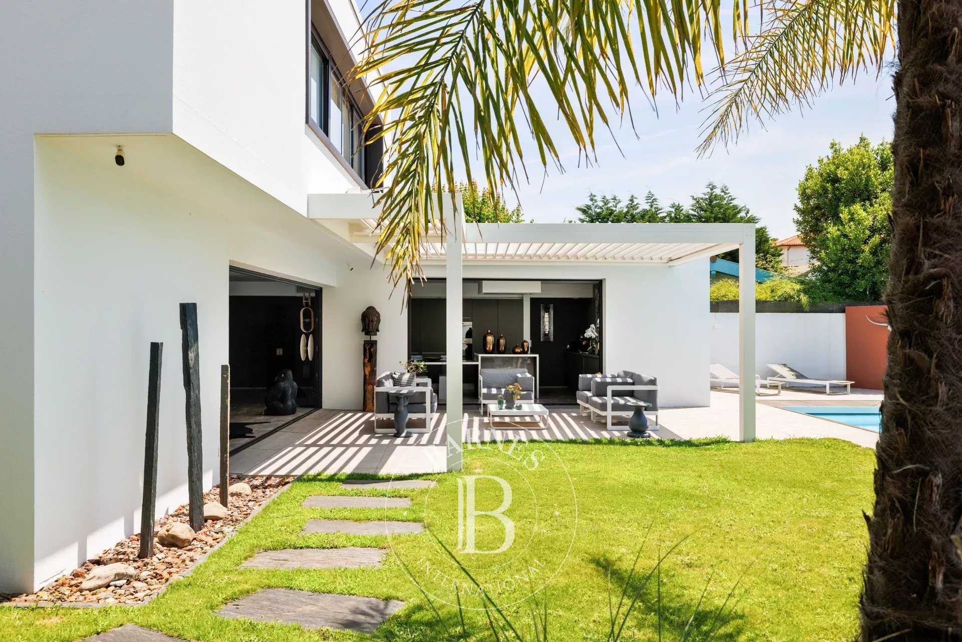 House Anglet  -  ref 85939617 (picture 2)