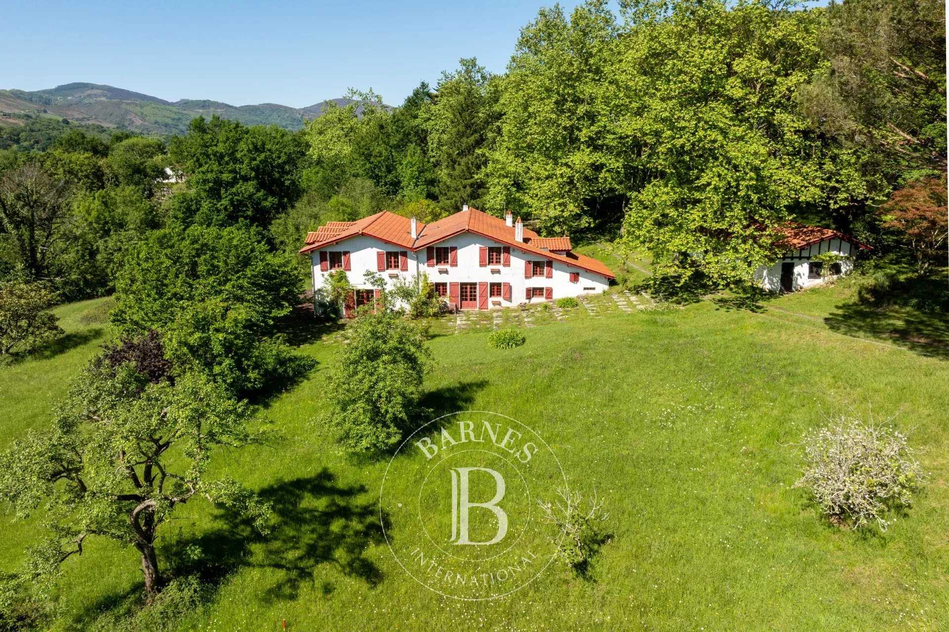 Maison Ascain  -  ref 84136266 (picture 1)