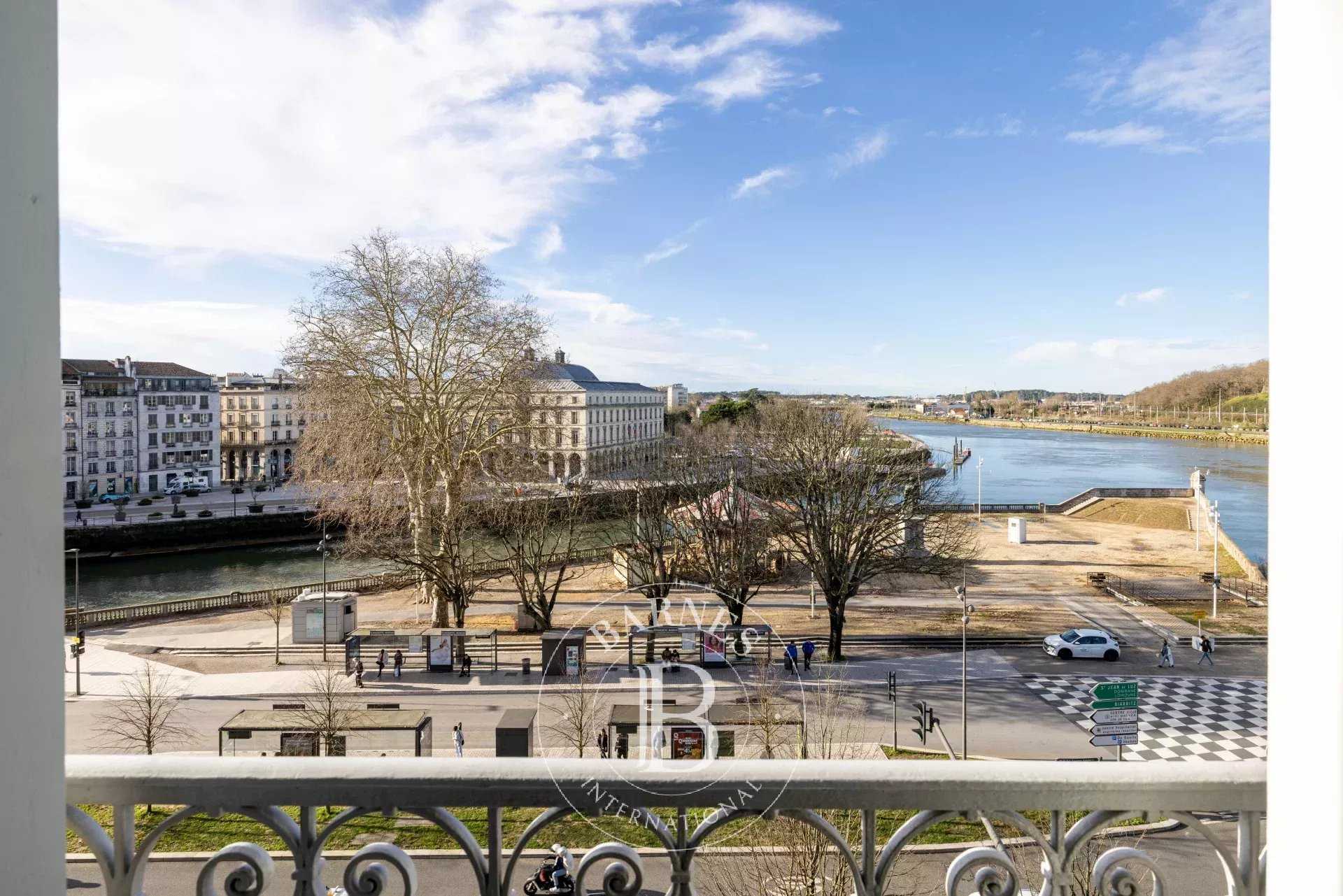Apartment Bayonne  -  ref 83949692 (picture 2)